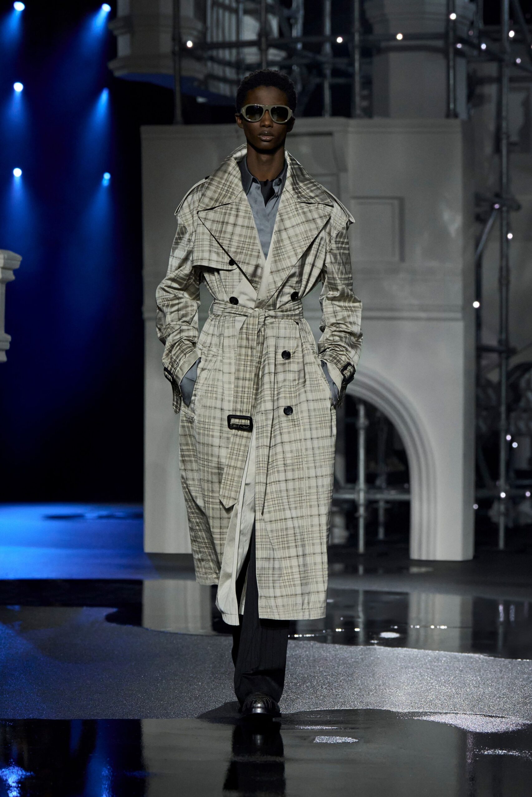 beige cotton long-sleeve collared relaxed checked belted trench
