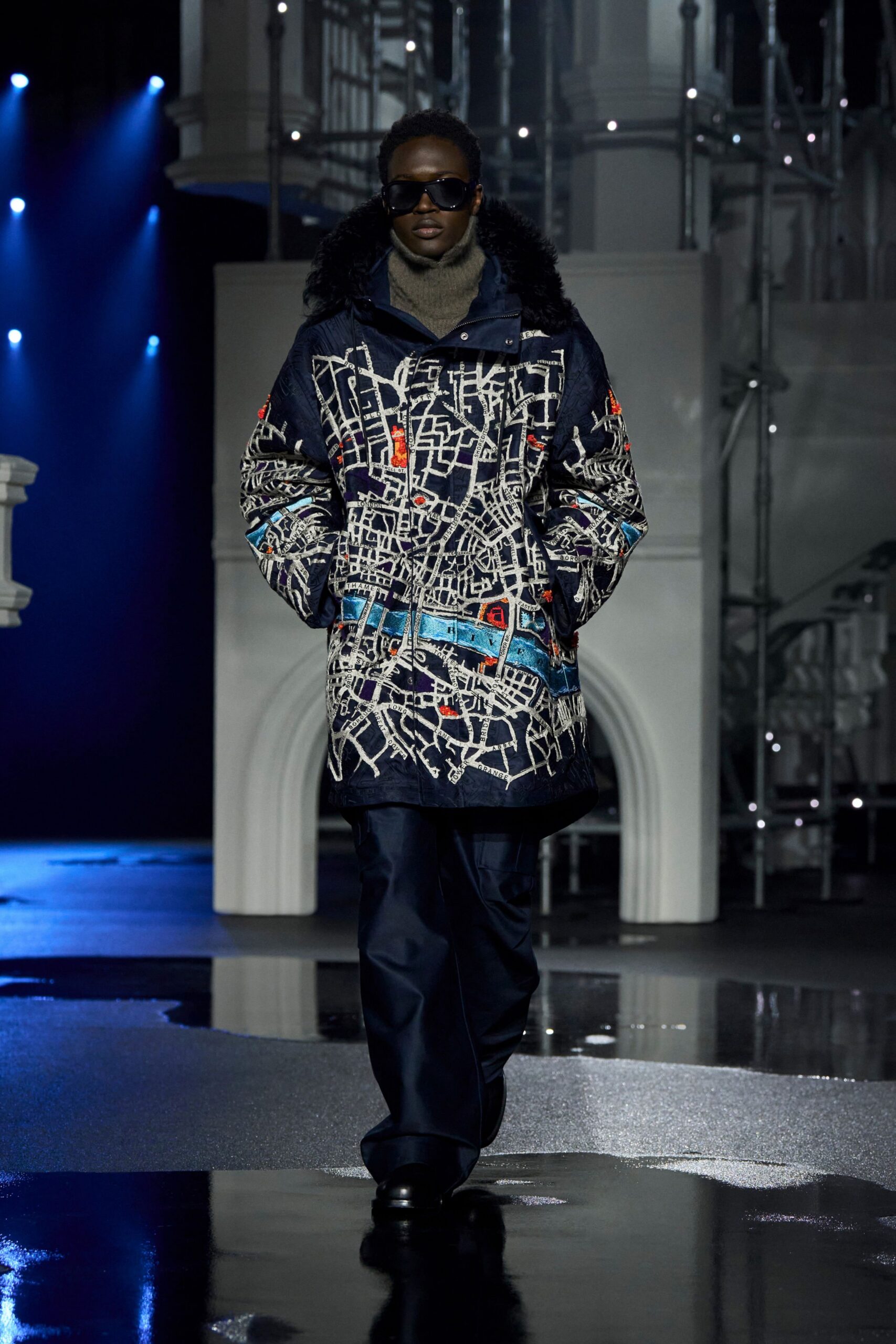 black cotton long-sleeve collared relaxed embroidered coat
