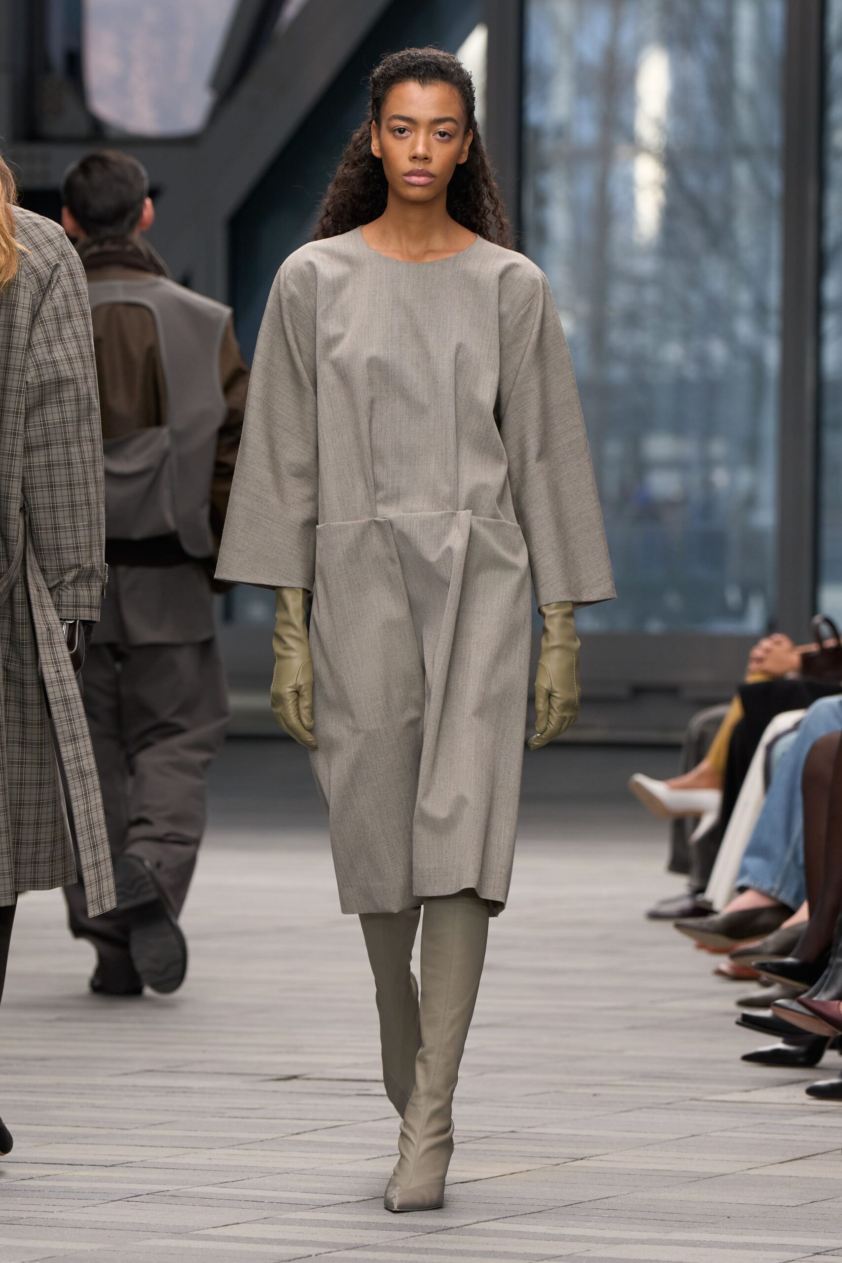 gray cotton long-sleeve collared relaxed pleated midi dress