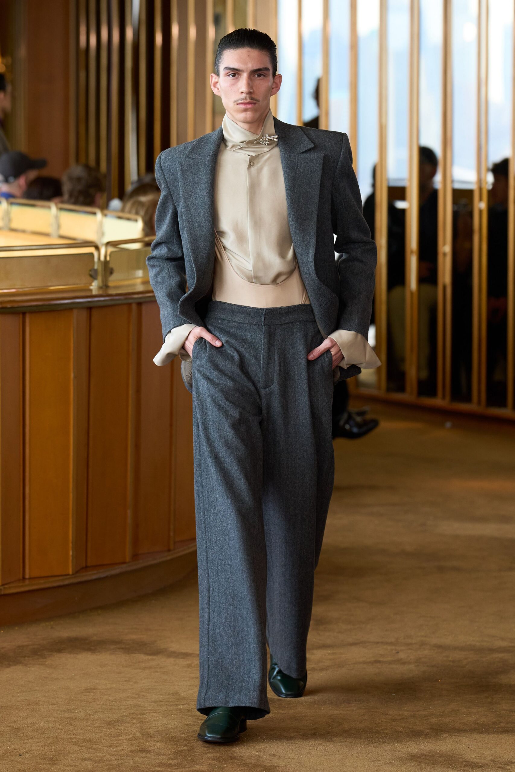 gray wool long-sleeve collared tailored buttoned wide-leg suit