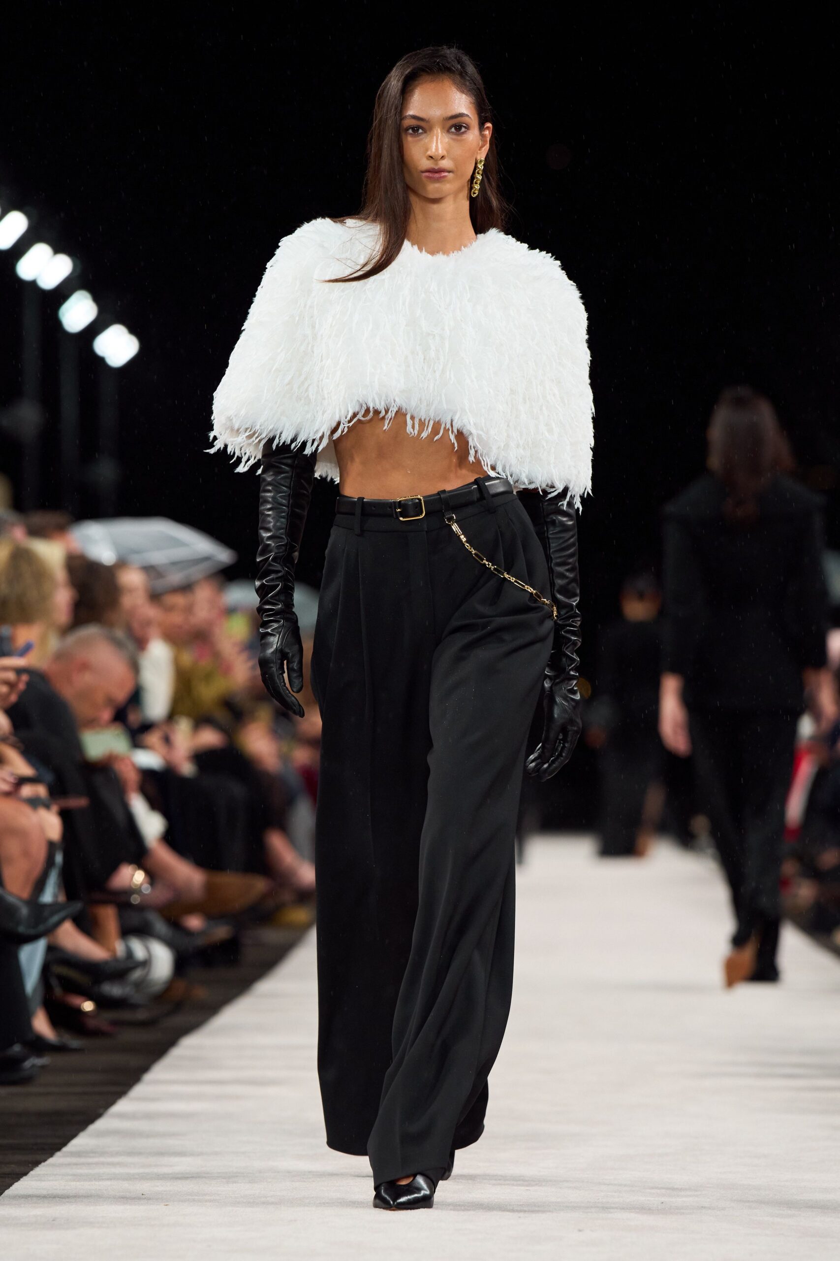 white fur sleeveless fitted fringed top