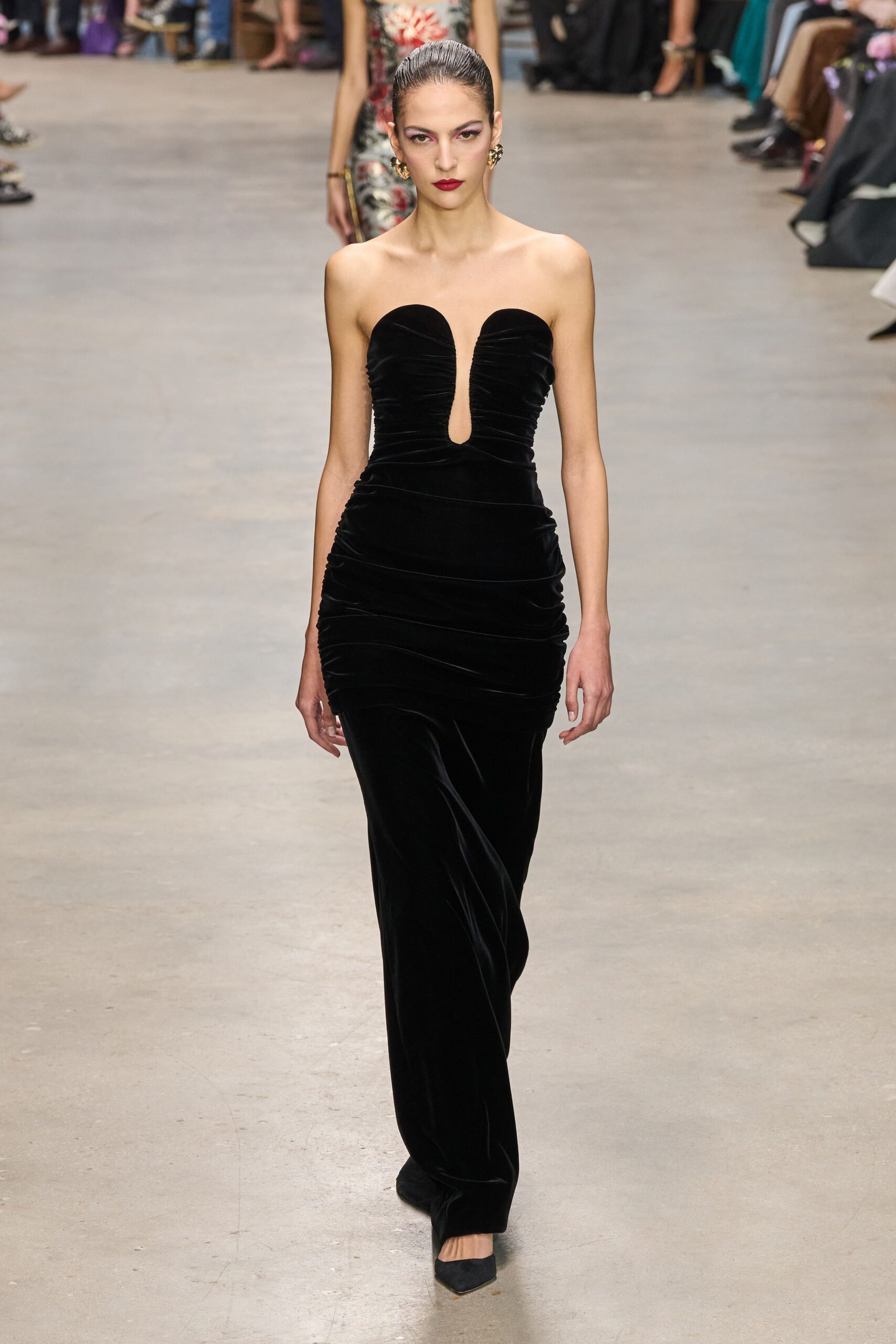 black velvet strapless v-neck fitted ruched maxi gown