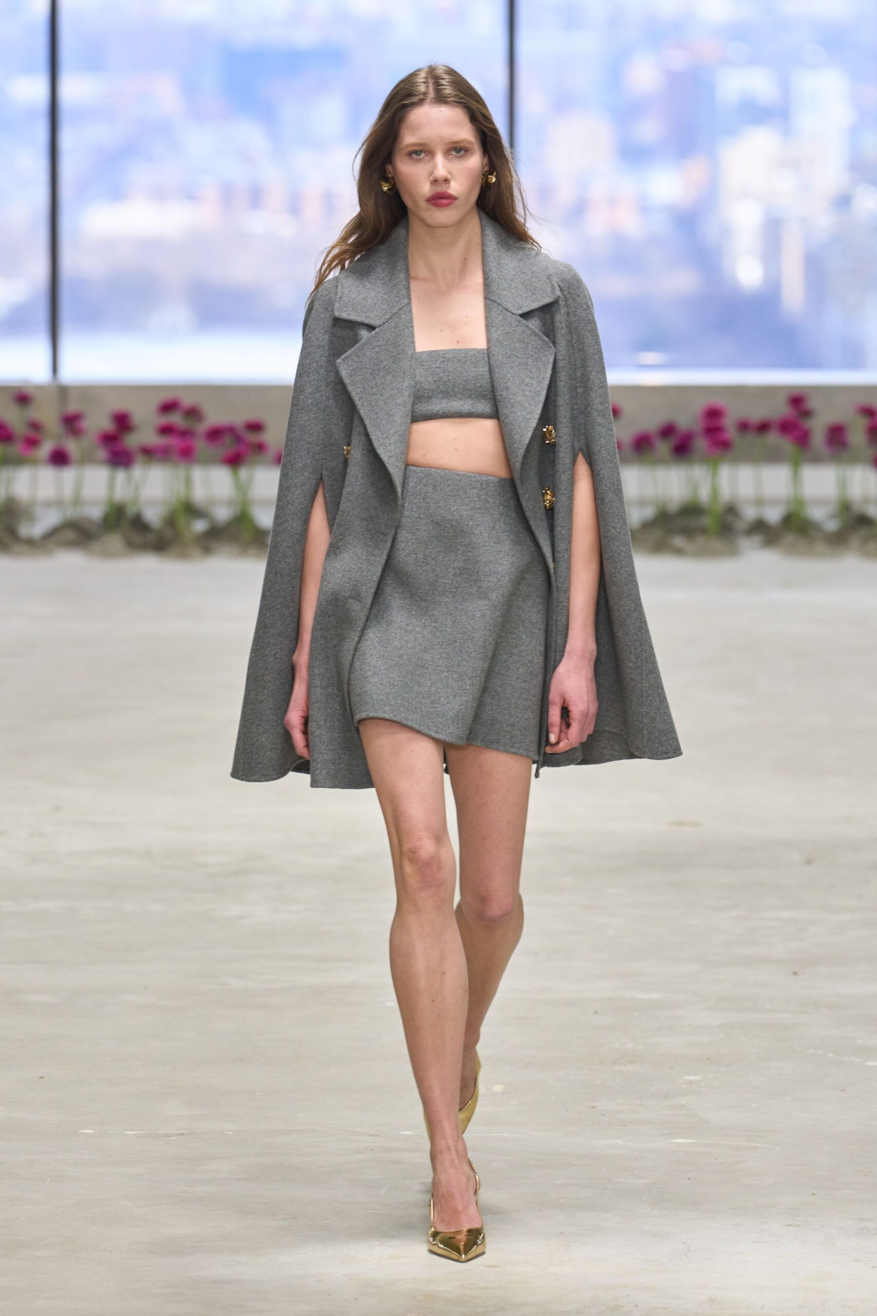 gray wool fitted pencil skirt