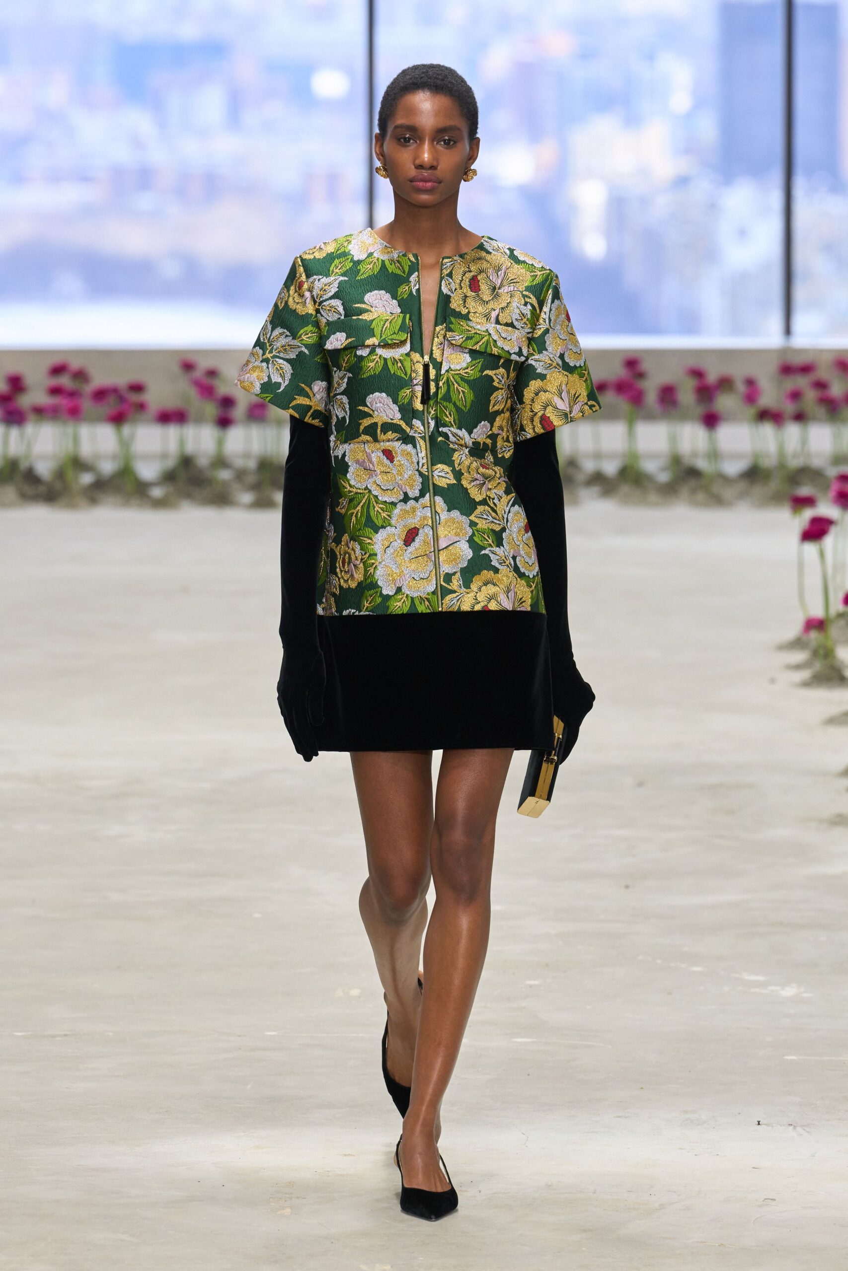 green silk short-sleeve collared fitted floral zippered dress
