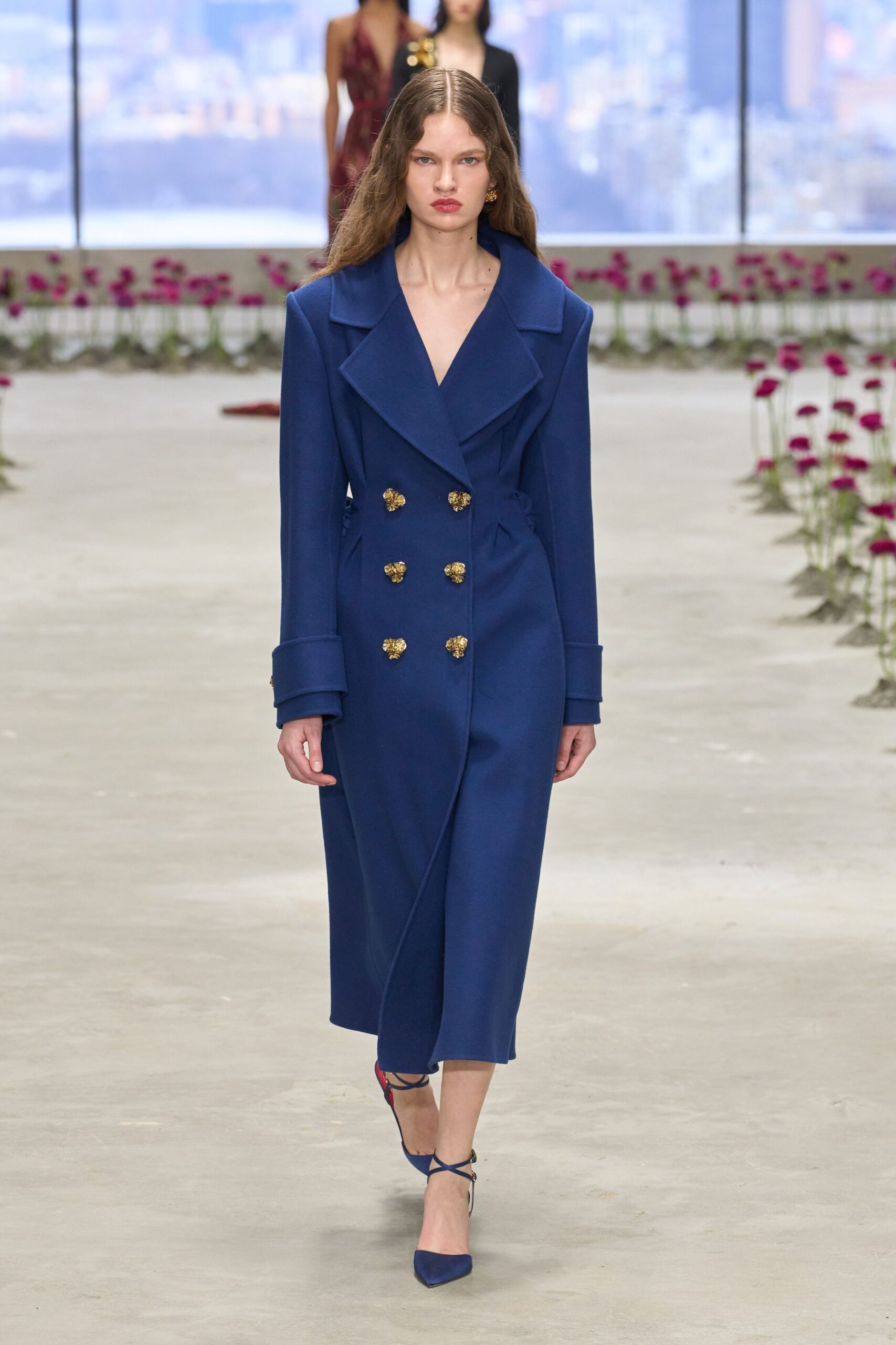 blue wool long-sleeve collared tailored buttoned midi coat