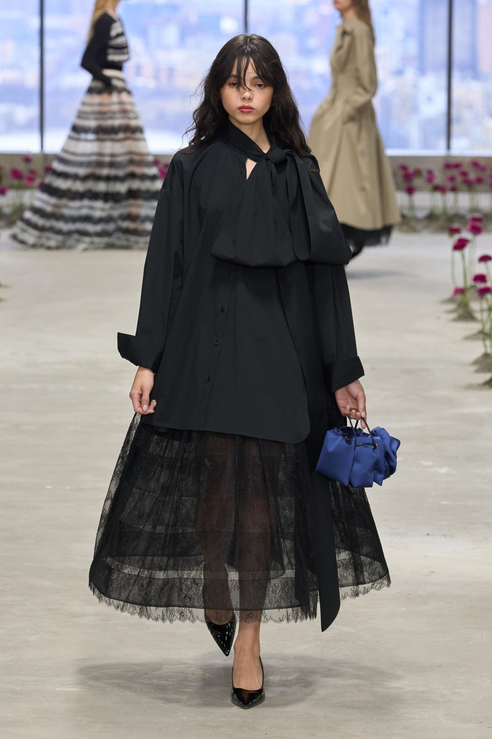 black cotton long-sleeve collared relaxed pleated top