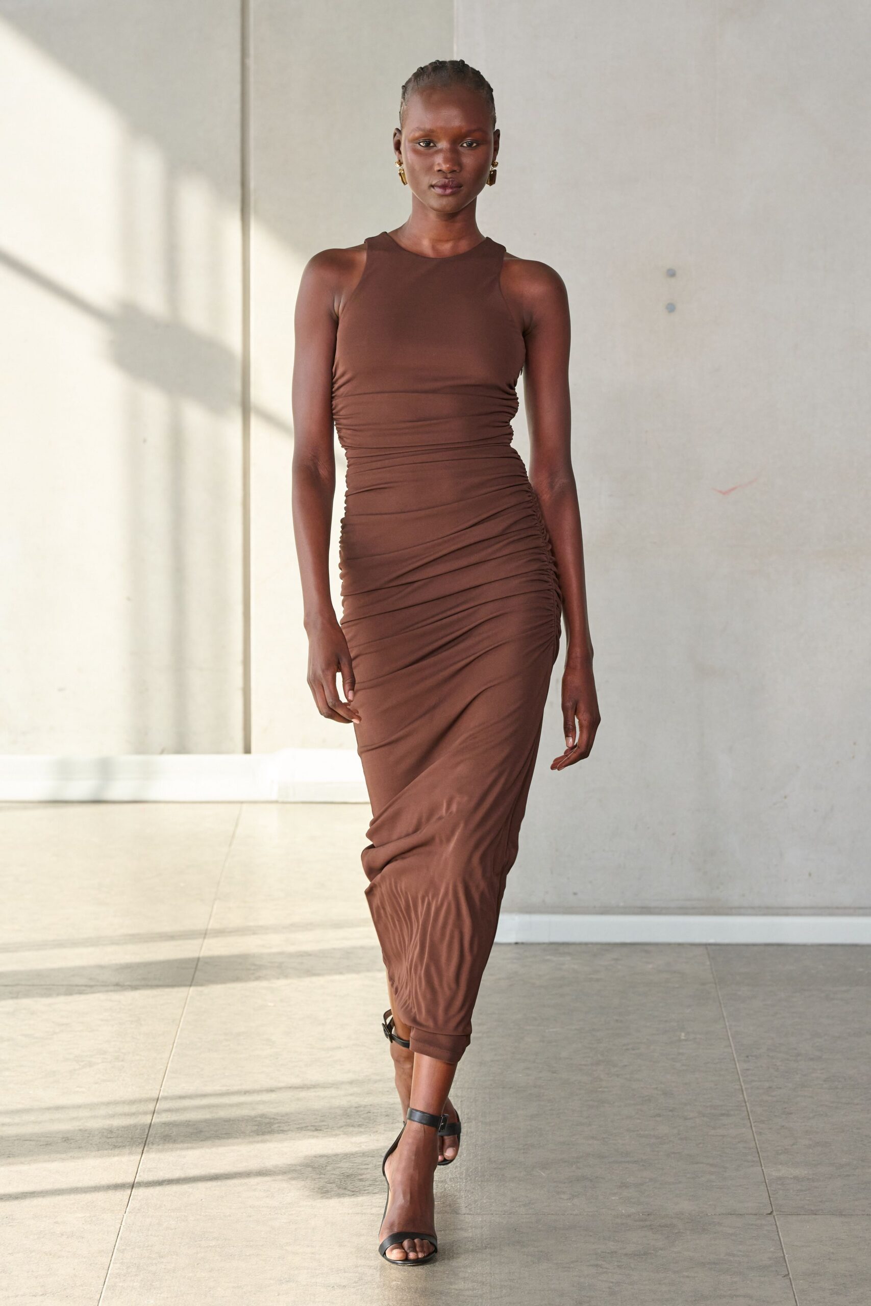 brown cotton sleeveless v-neck fitted ruched midi dress