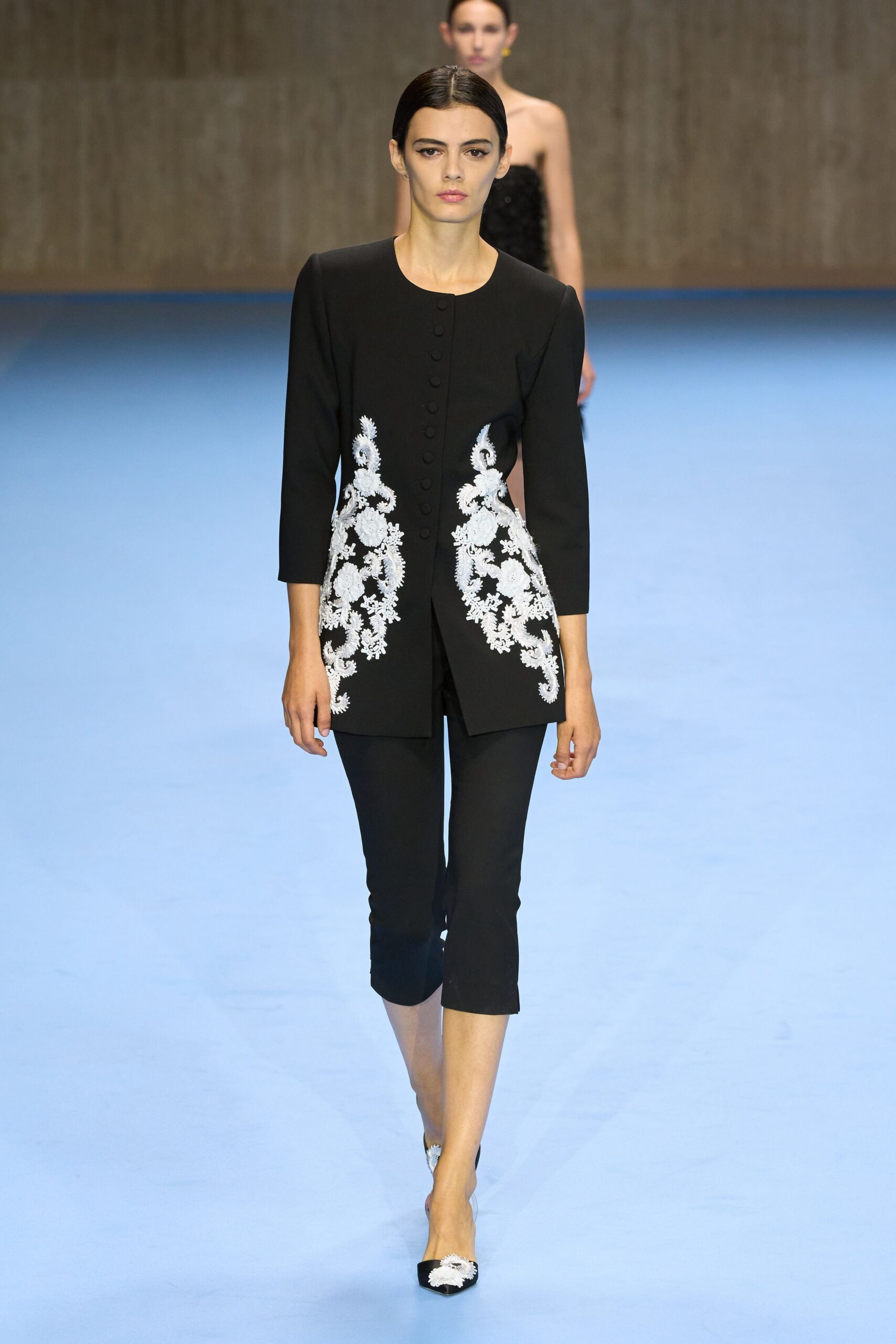 black cotton fitted cropped pants