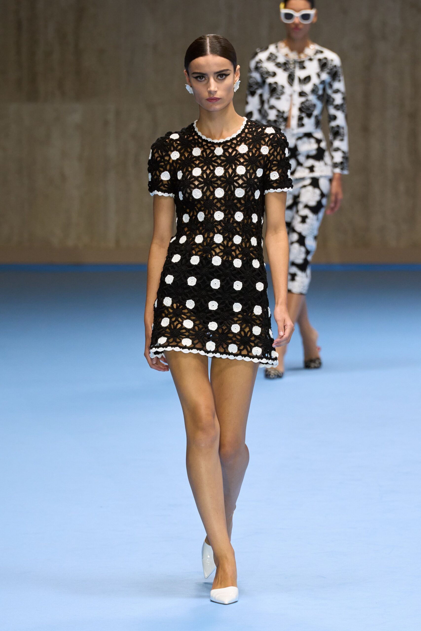 black cotton sleeveless high-neck fitted polka-dot mini dress