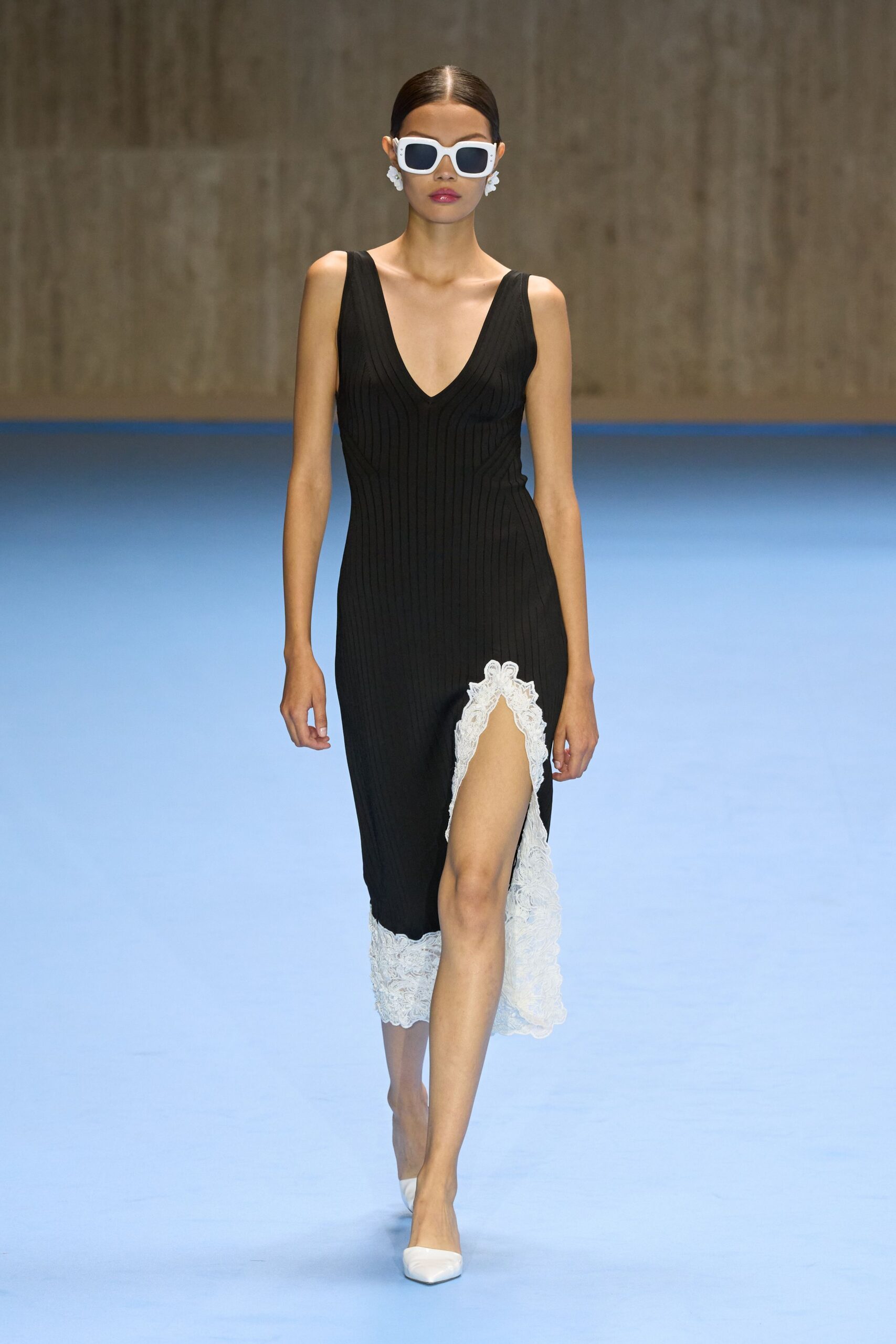 black cotton sleeveless v-neck fitted ribbed layered dress