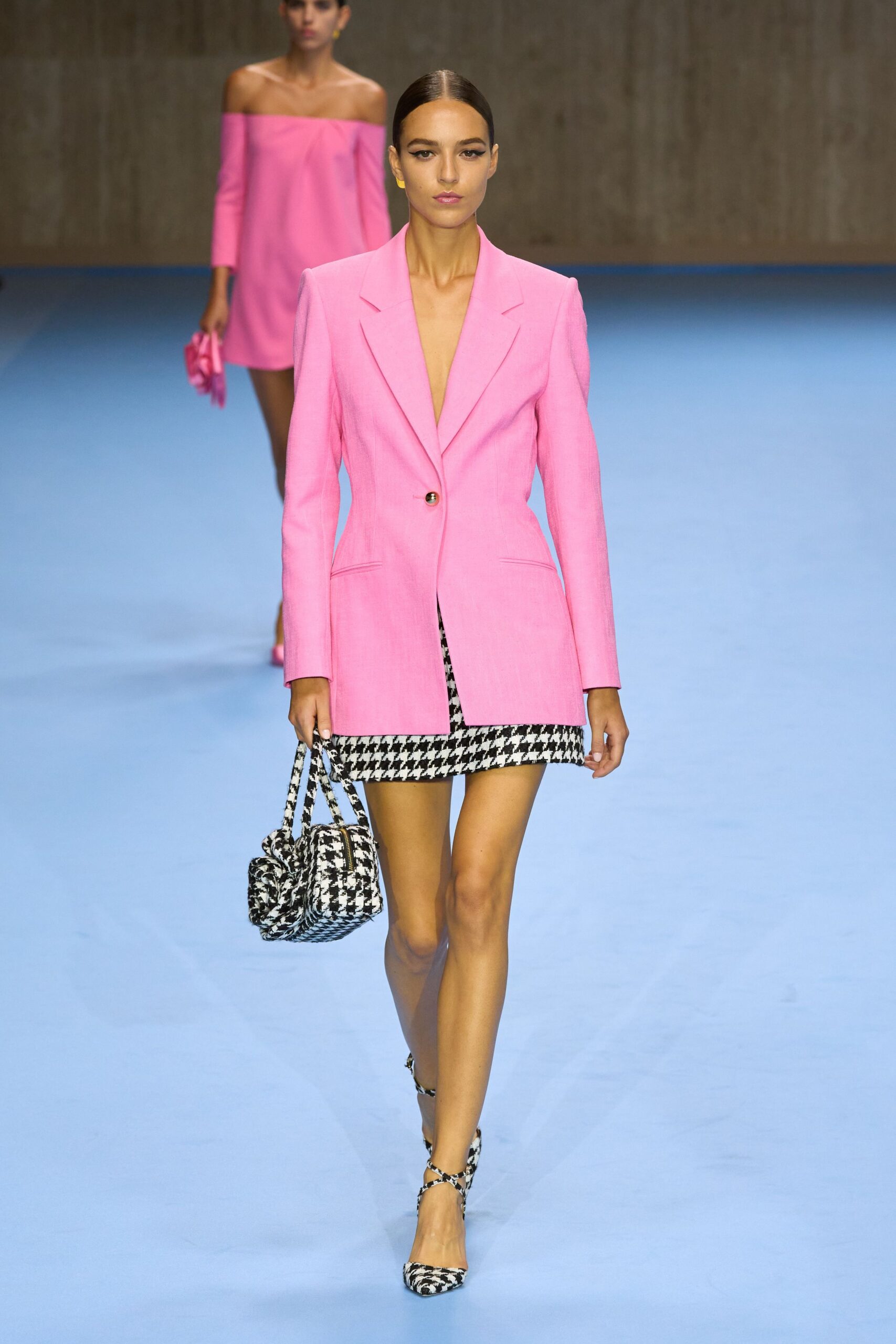 pink long-sleeve collared tailored blazer