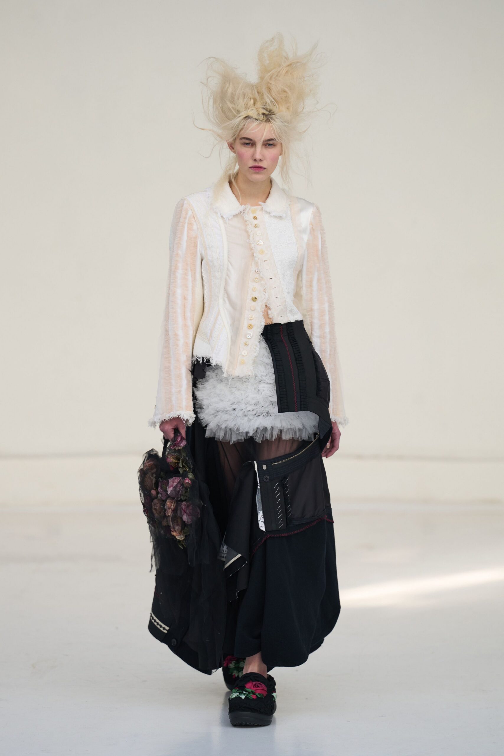 white silk long-sleeve collared fitted buttoned jacket