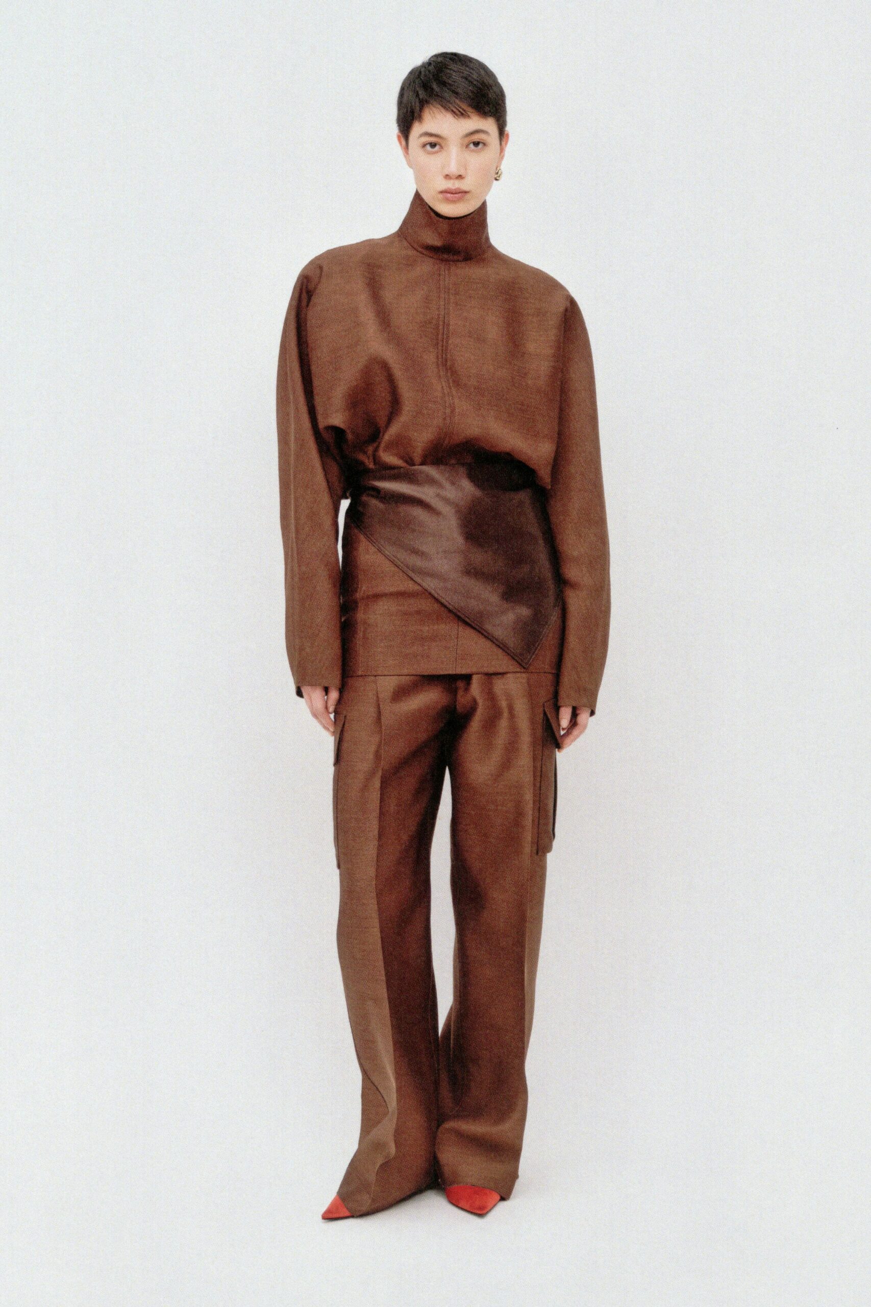 brown cotton fitted straight-leg pants