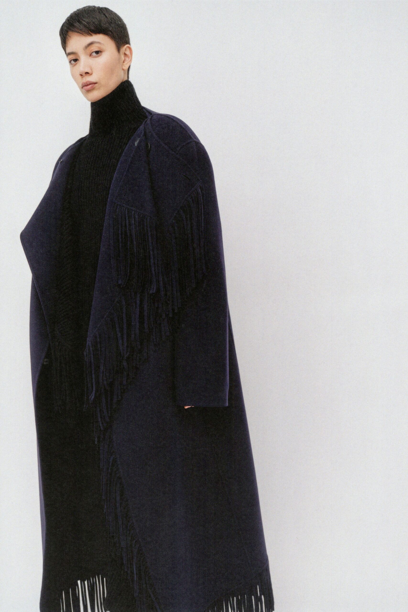 black wool long-sleeve turtleneck fitted sweater