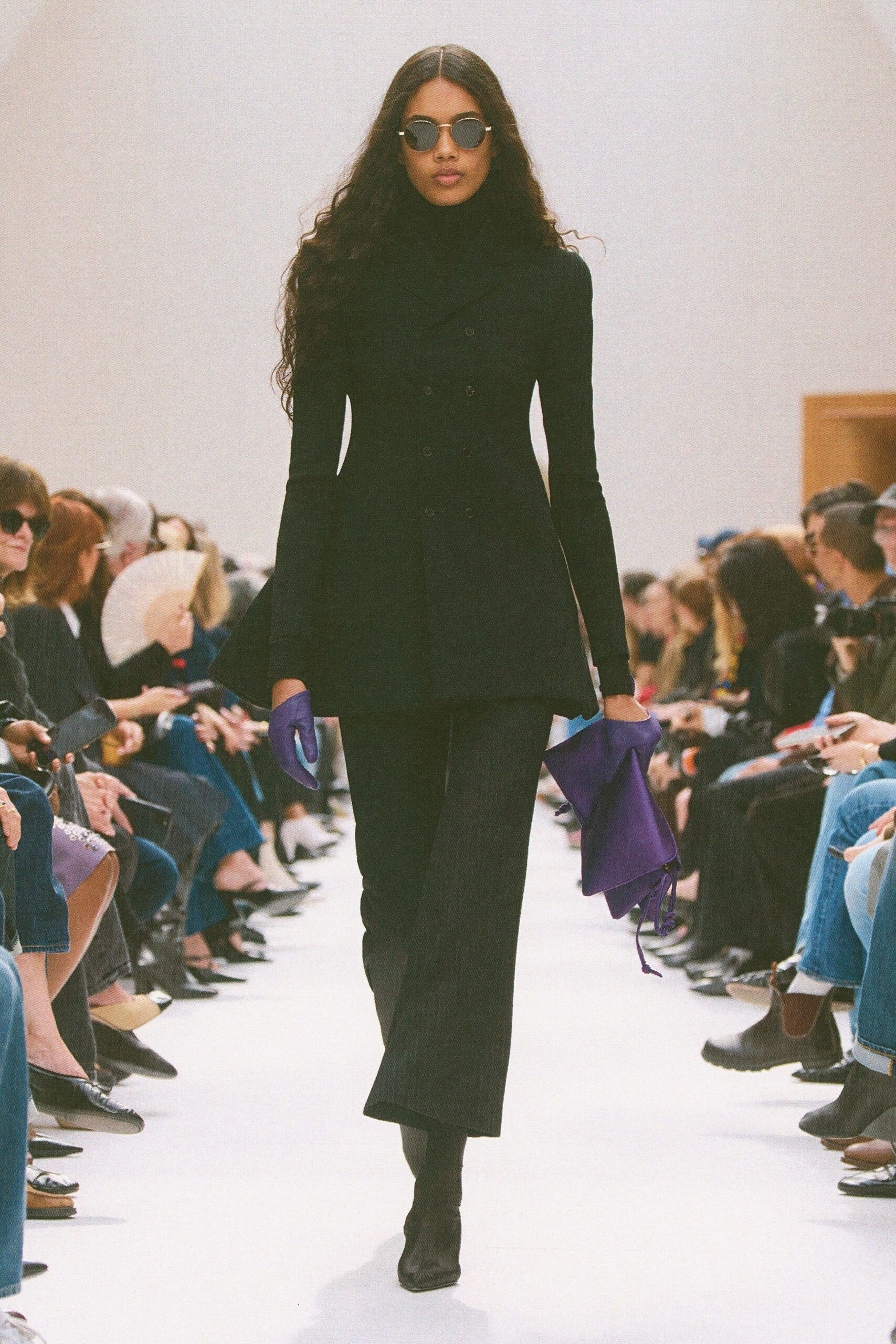 black wool long-sleeve collared structured flared blazer