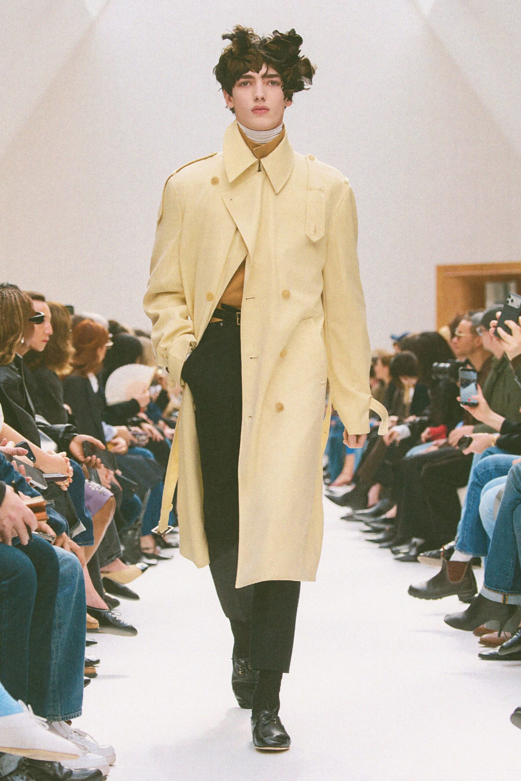 yellow cotton long-sleeve collared relaxed coat