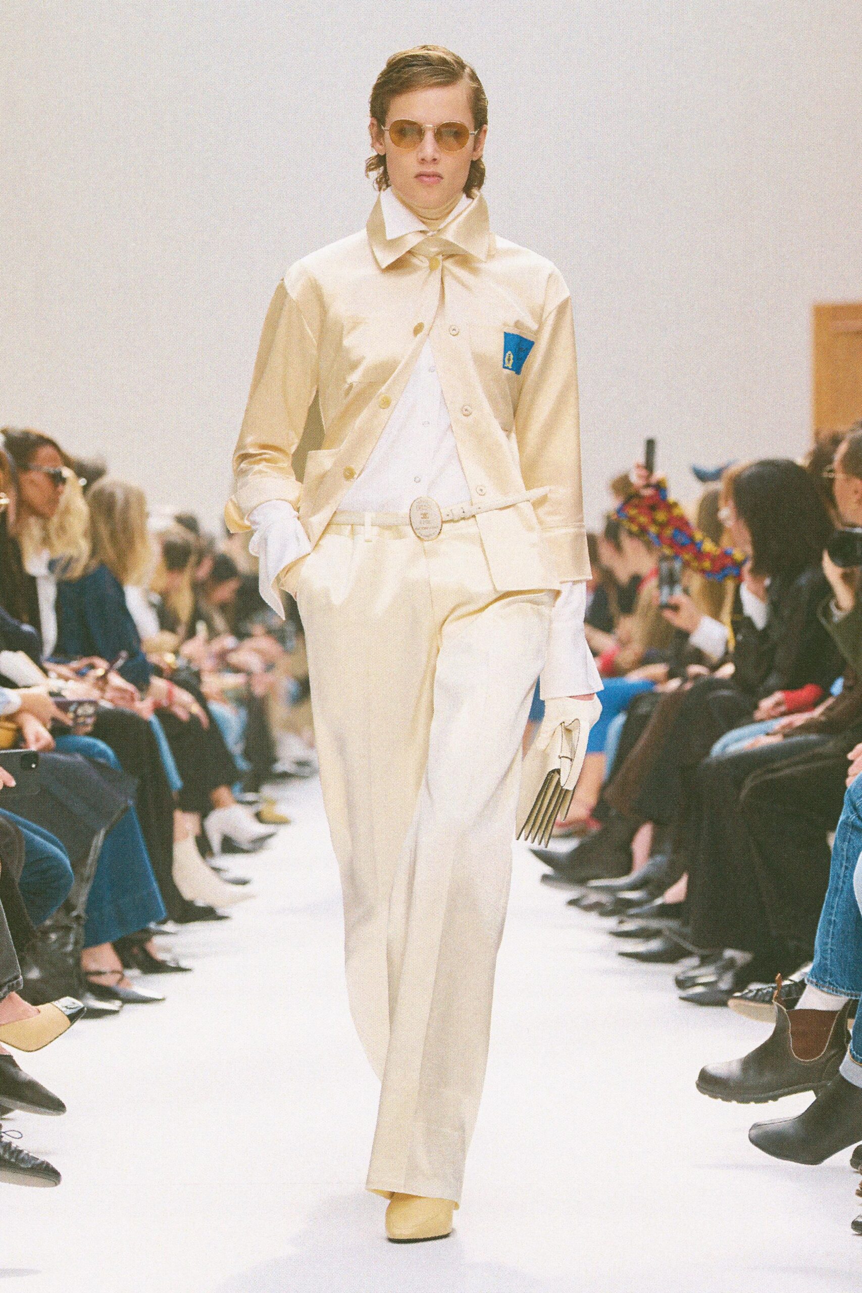 beige cotton long-sleeve collared fitted jacket