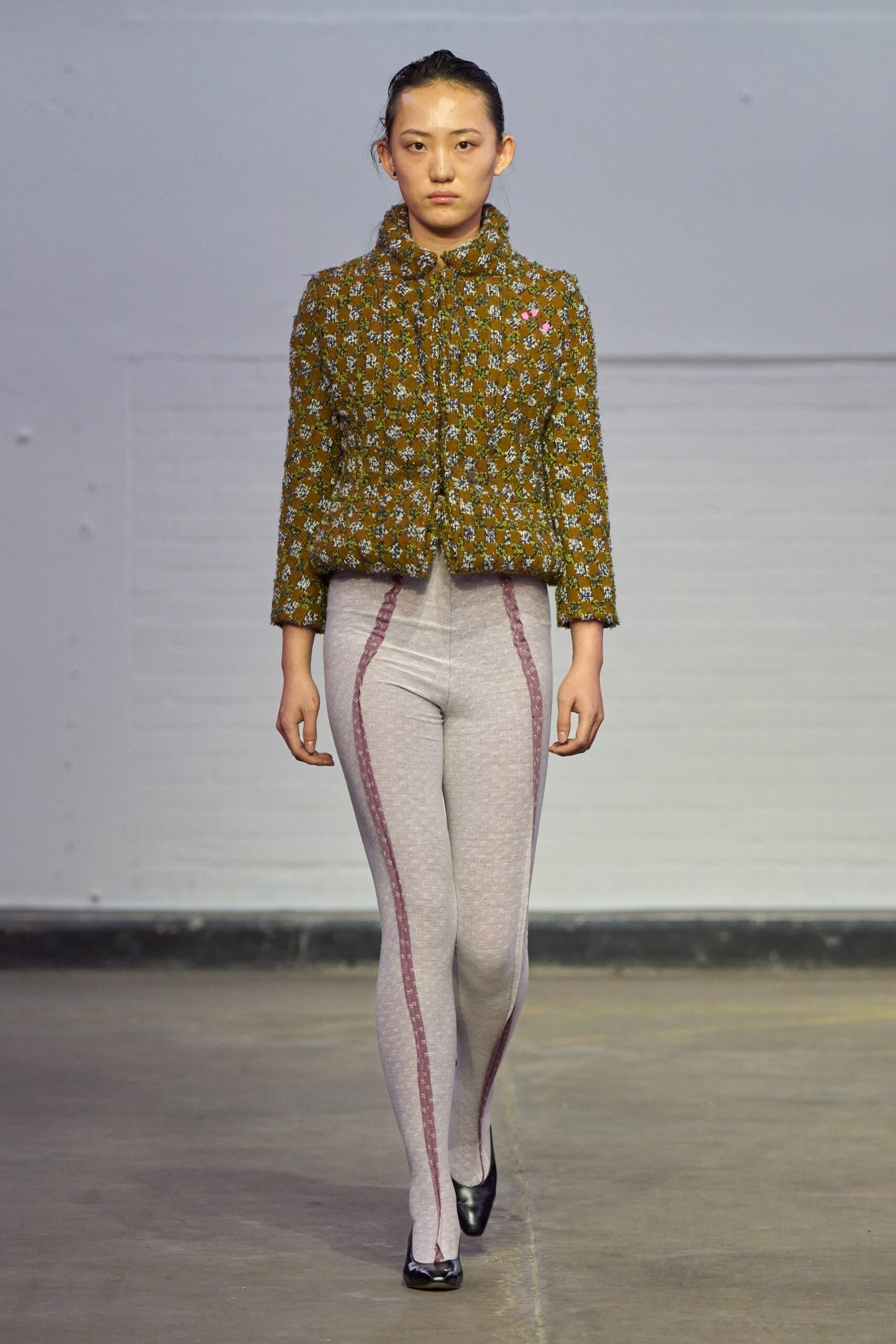 green cotton long-sleeve collared fitted printed jacket