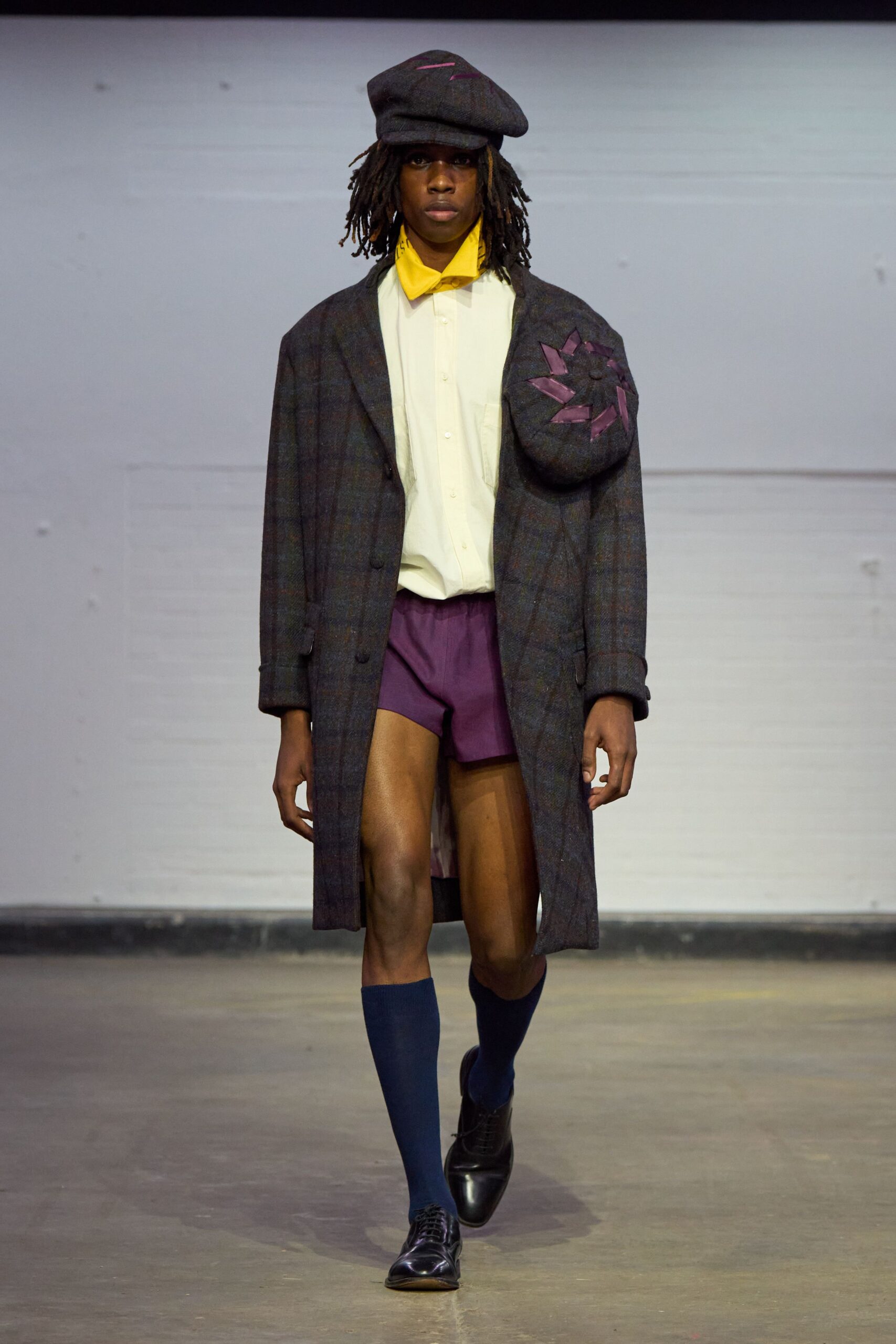 gray wool long-sleeve collared relaxed checked coat