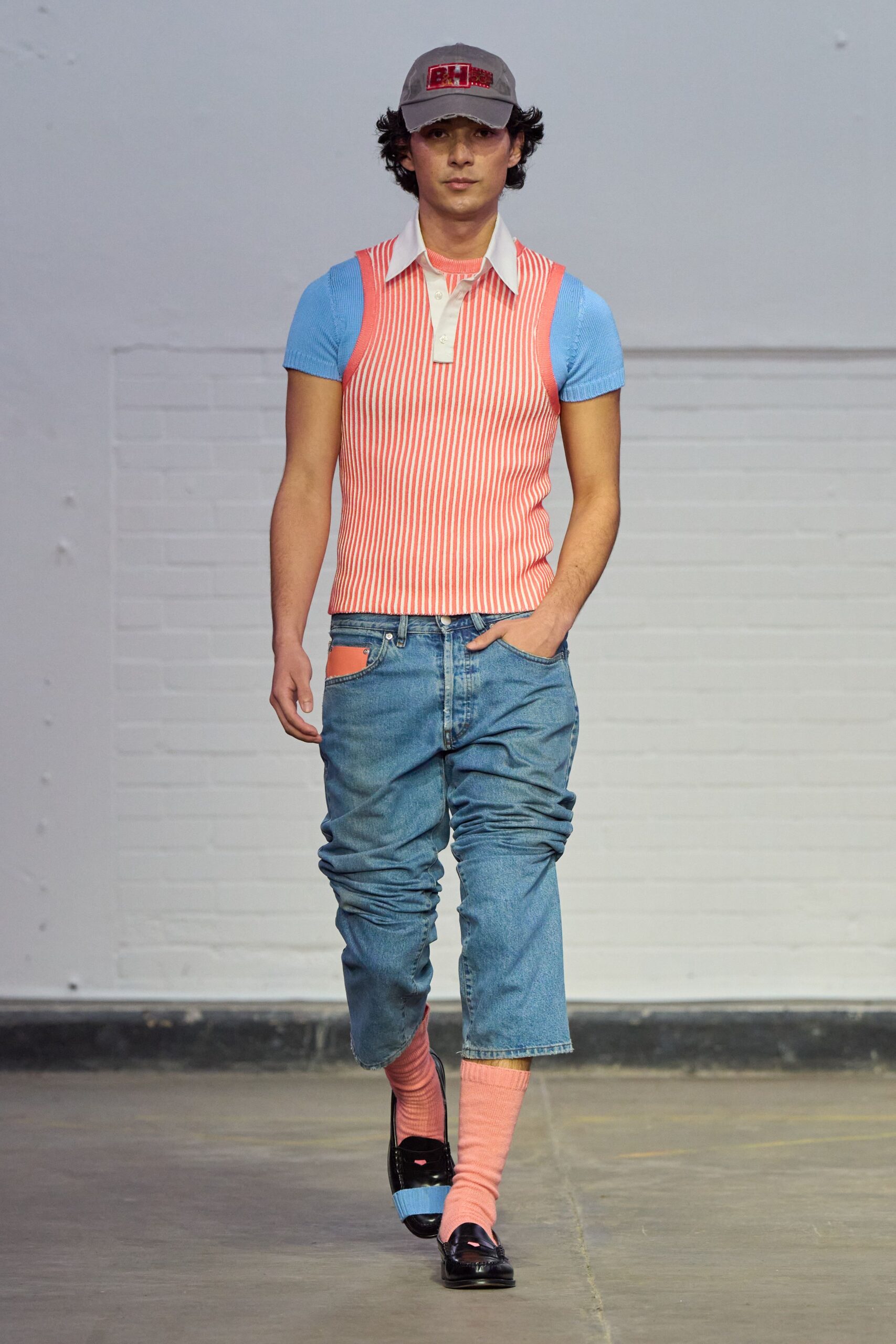 pink cotton short-sleeve collared fitted striped top