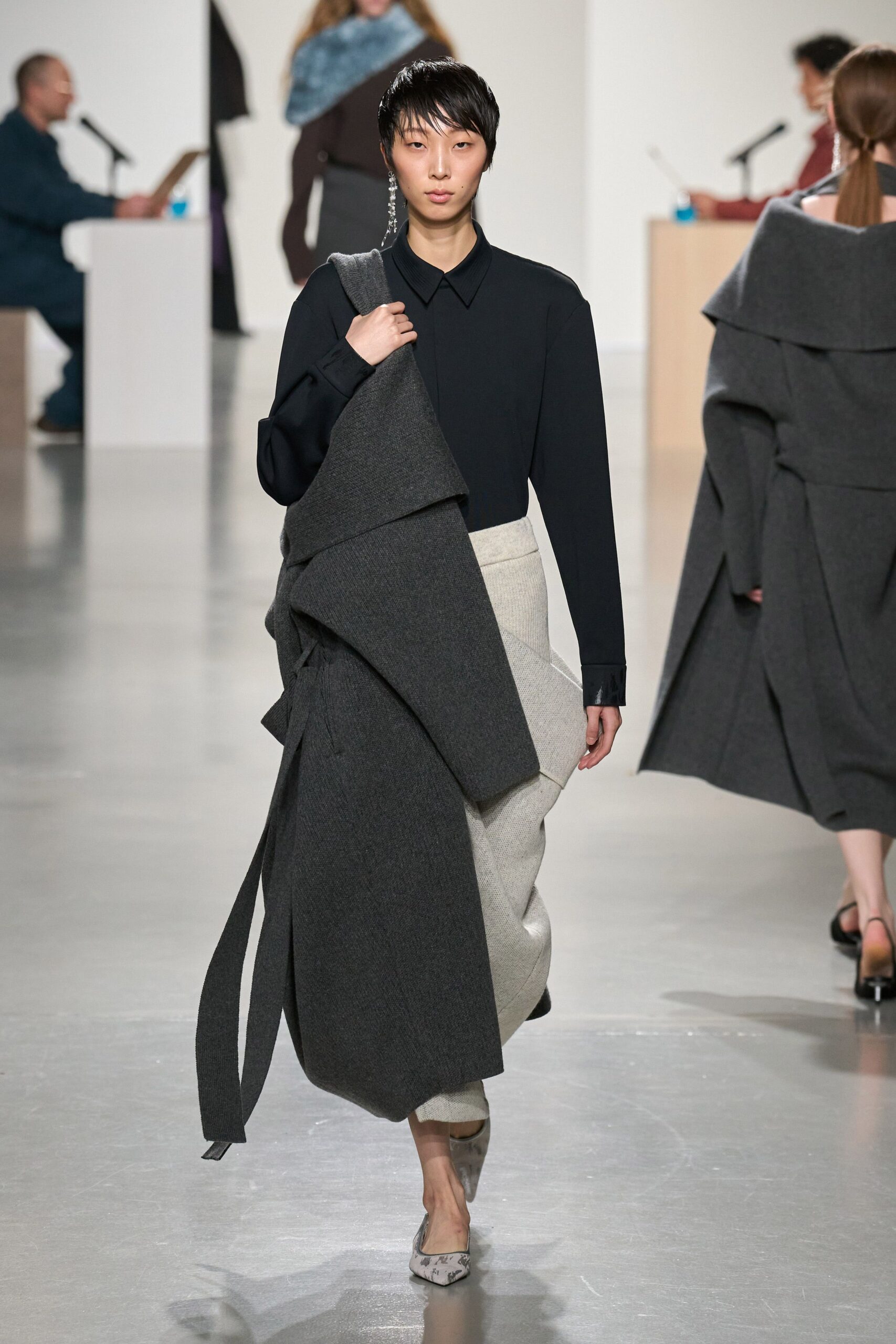 gray wool asymmetric relaxed pleated skirt