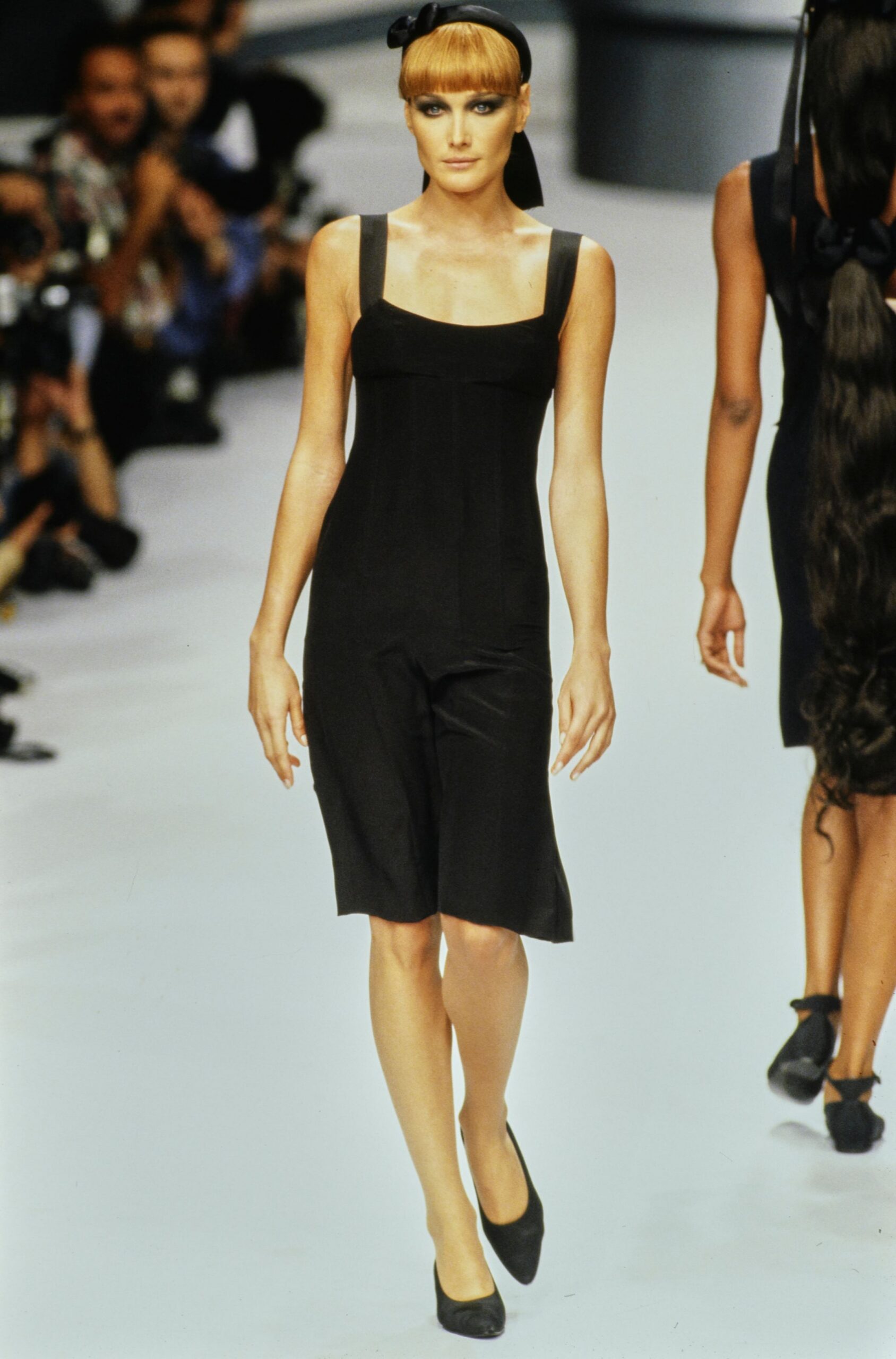 black silk sleeveless square-neck fitted short jumpsuit
