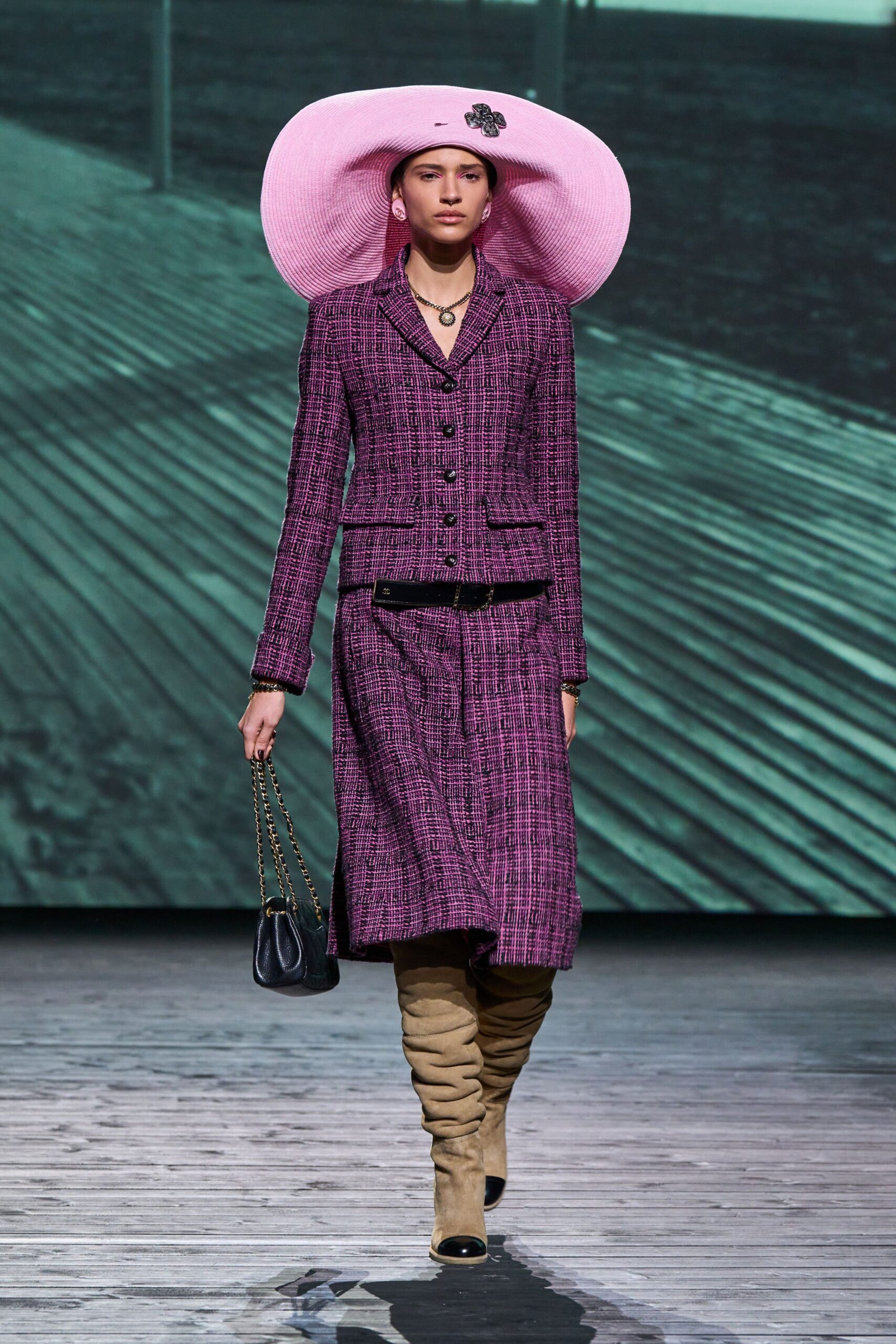 Chanel Fall 2024 Ready-to-Wear Look 7