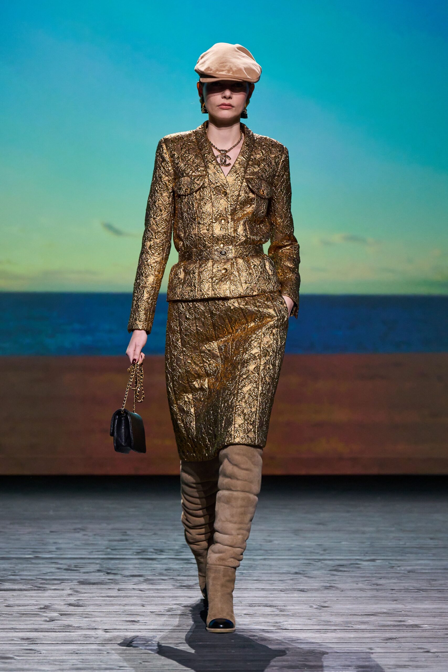 Chanel Fall 2024 Ready-to-Wear Look 24
