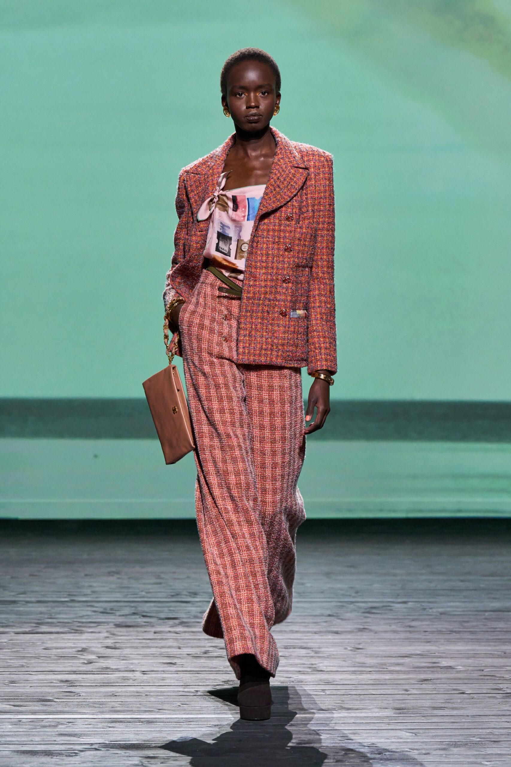 Chanel Fall 2024 Ready-to-Wear Look 41