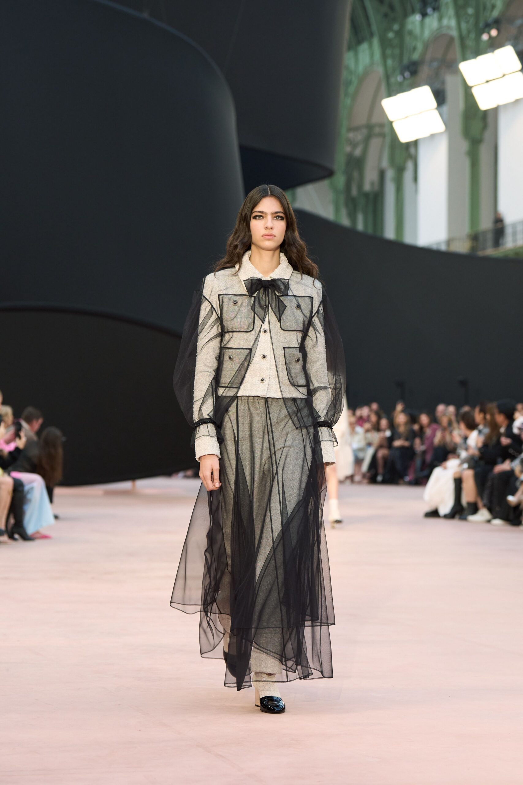 Chanel Fall 2025 Ready-to-Wear Look 2