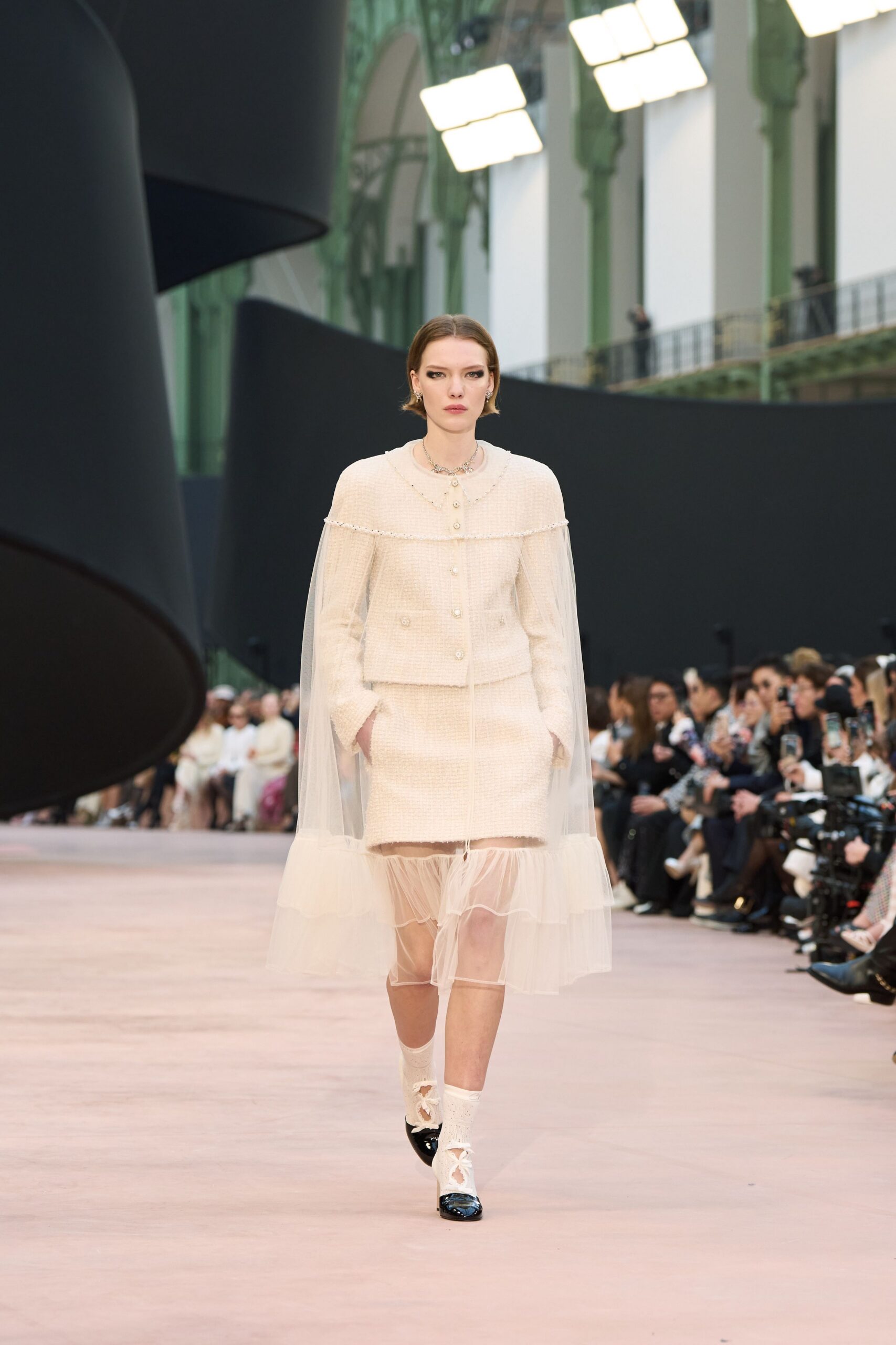 Chanel Fall 2025 Ready-to-Wear Look 3