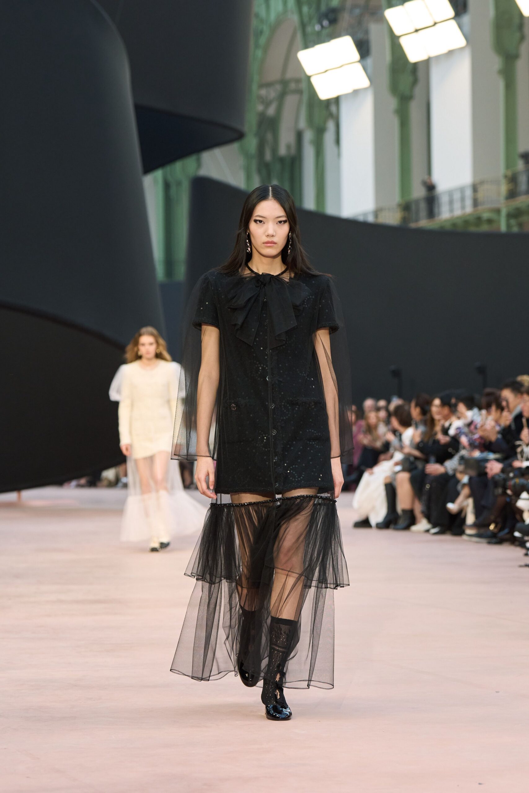 black tulle sleeveless v-neck fitted layered pleated dress