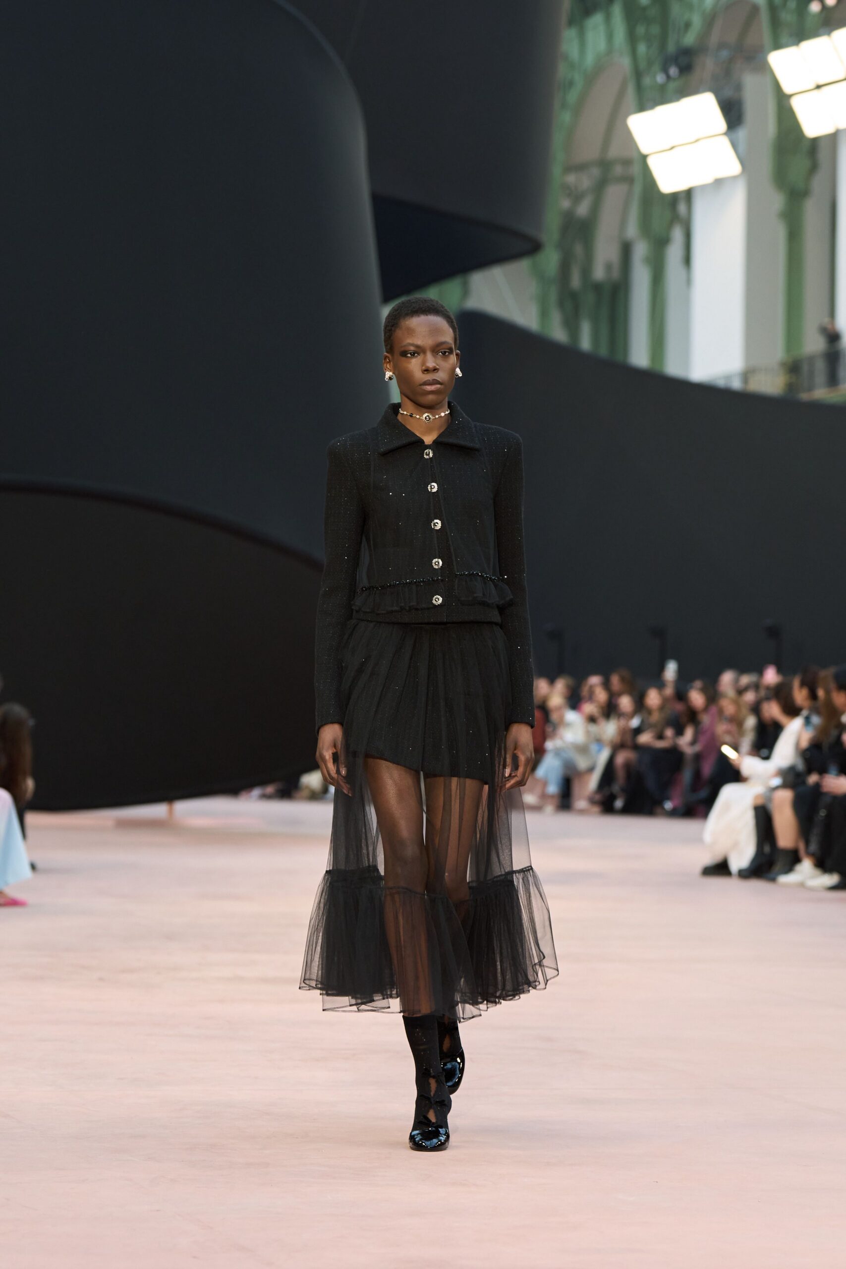 black tulle fitted tiered midi skirt