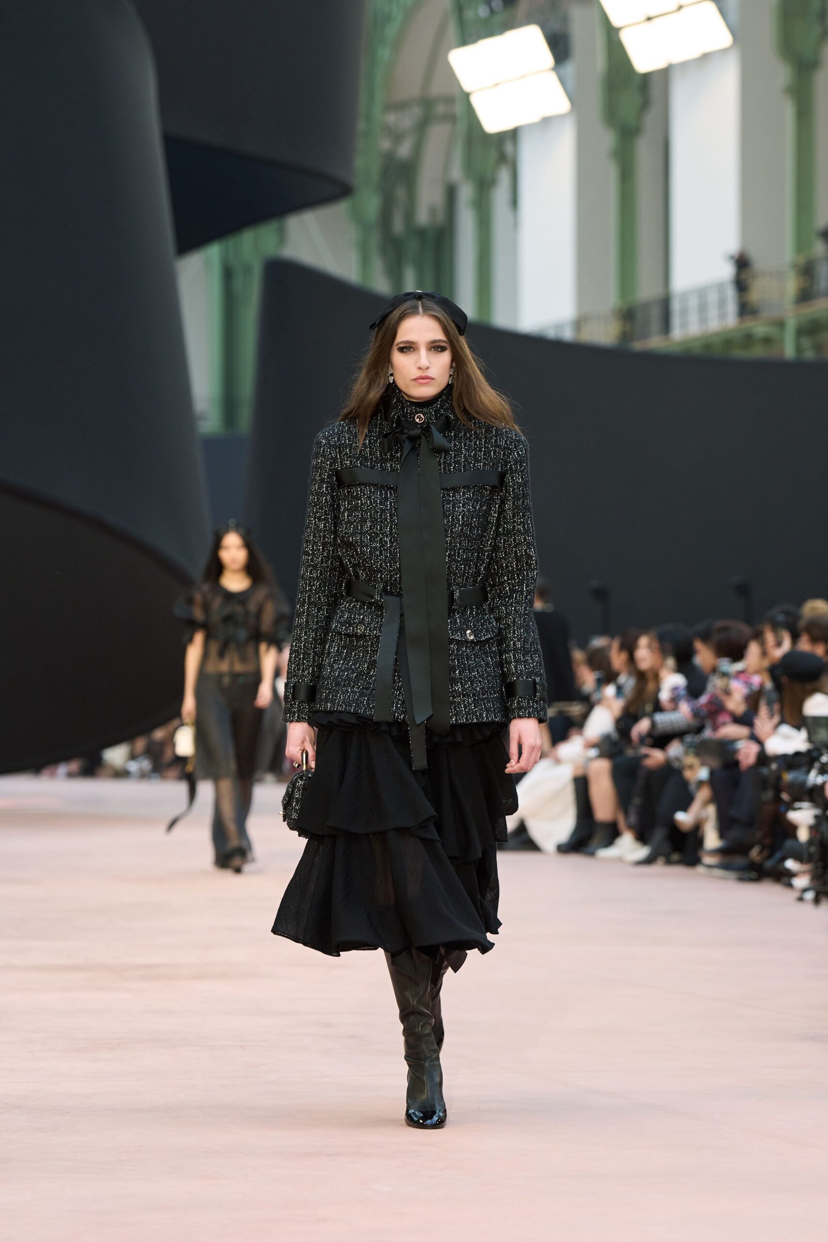 black tweed long-sleeve collared structured buttoned jacket