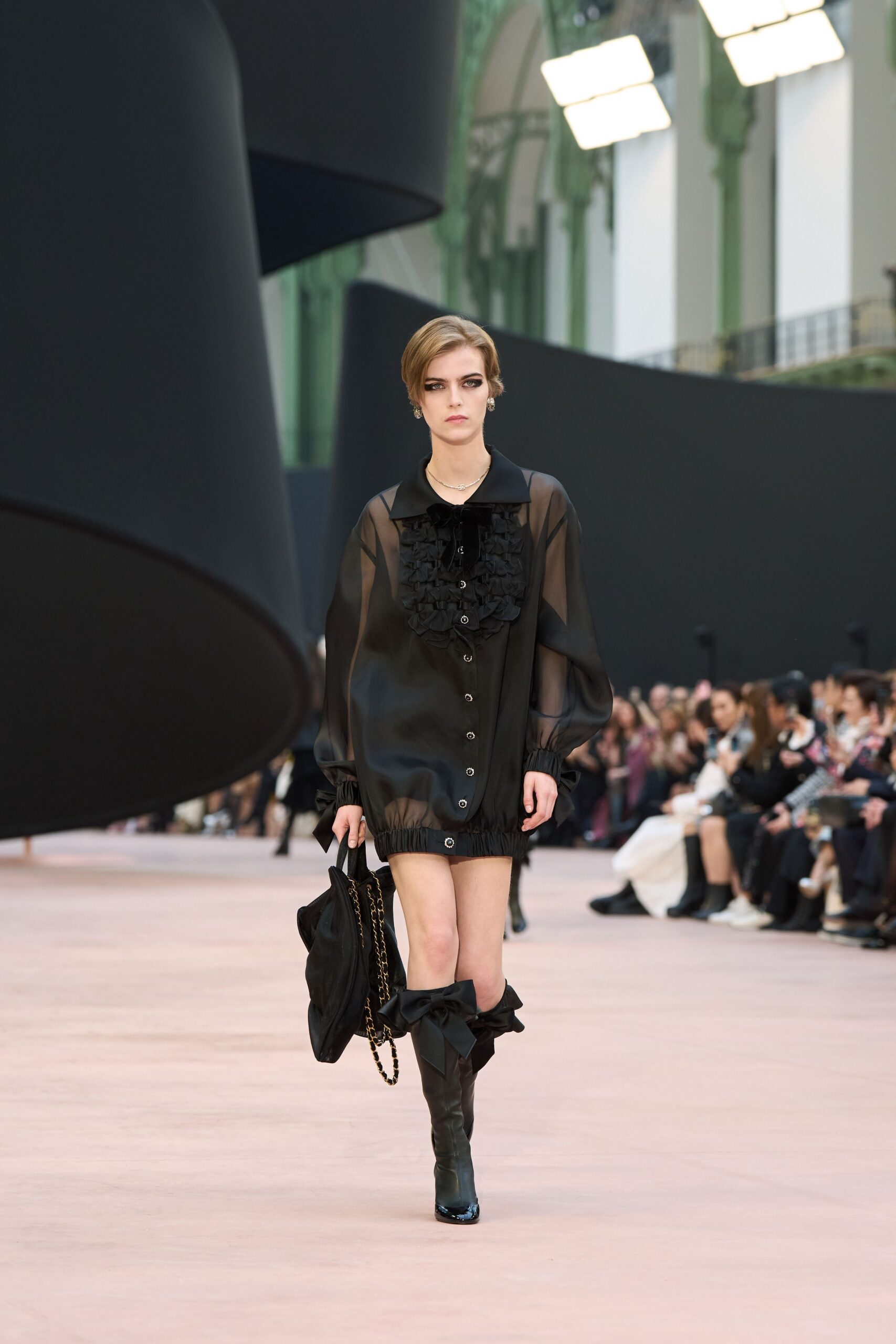 Chanel Fall 2025 Ready-to-Wear Look 37