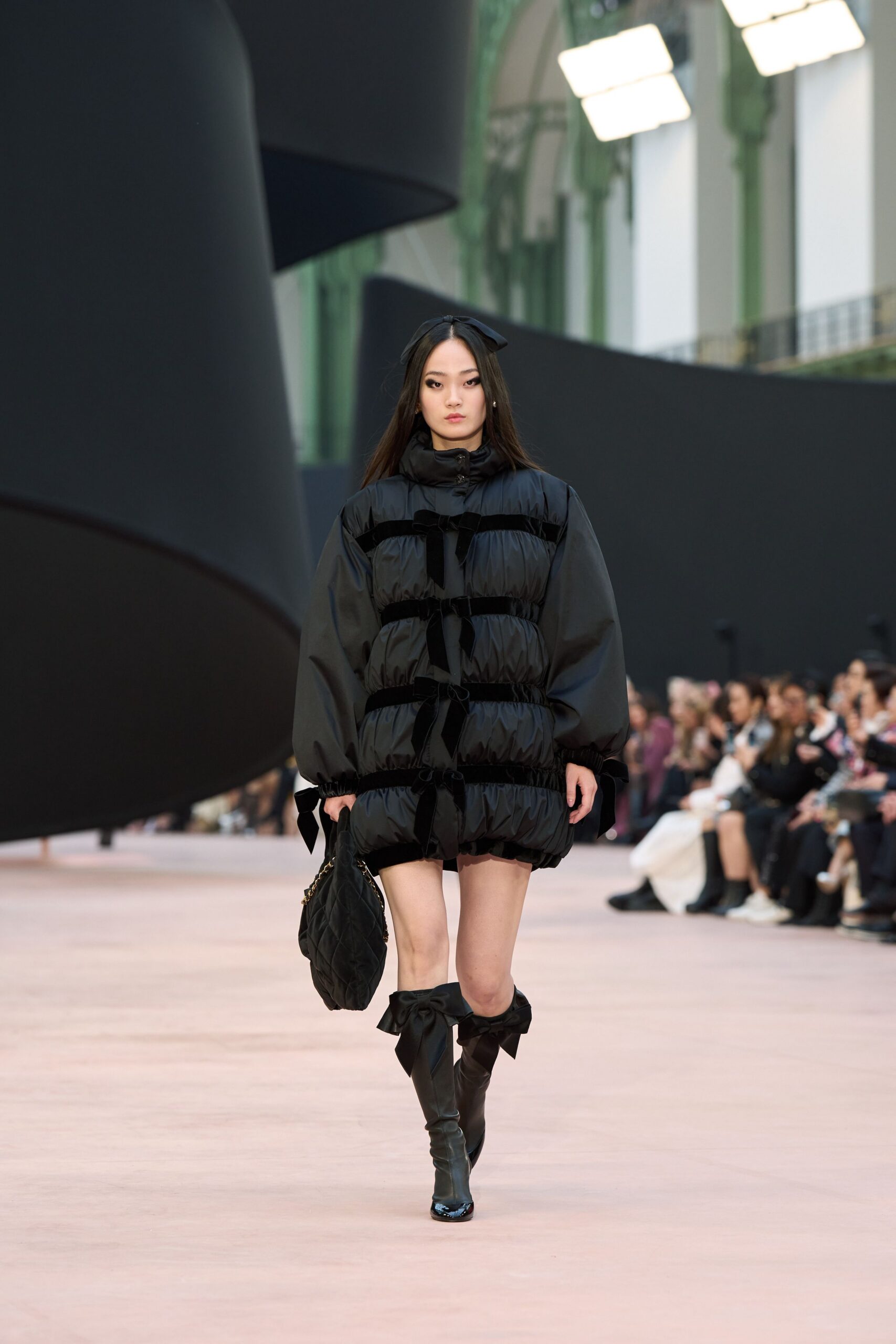 black jersey long-sleeve relaxed padded short coat