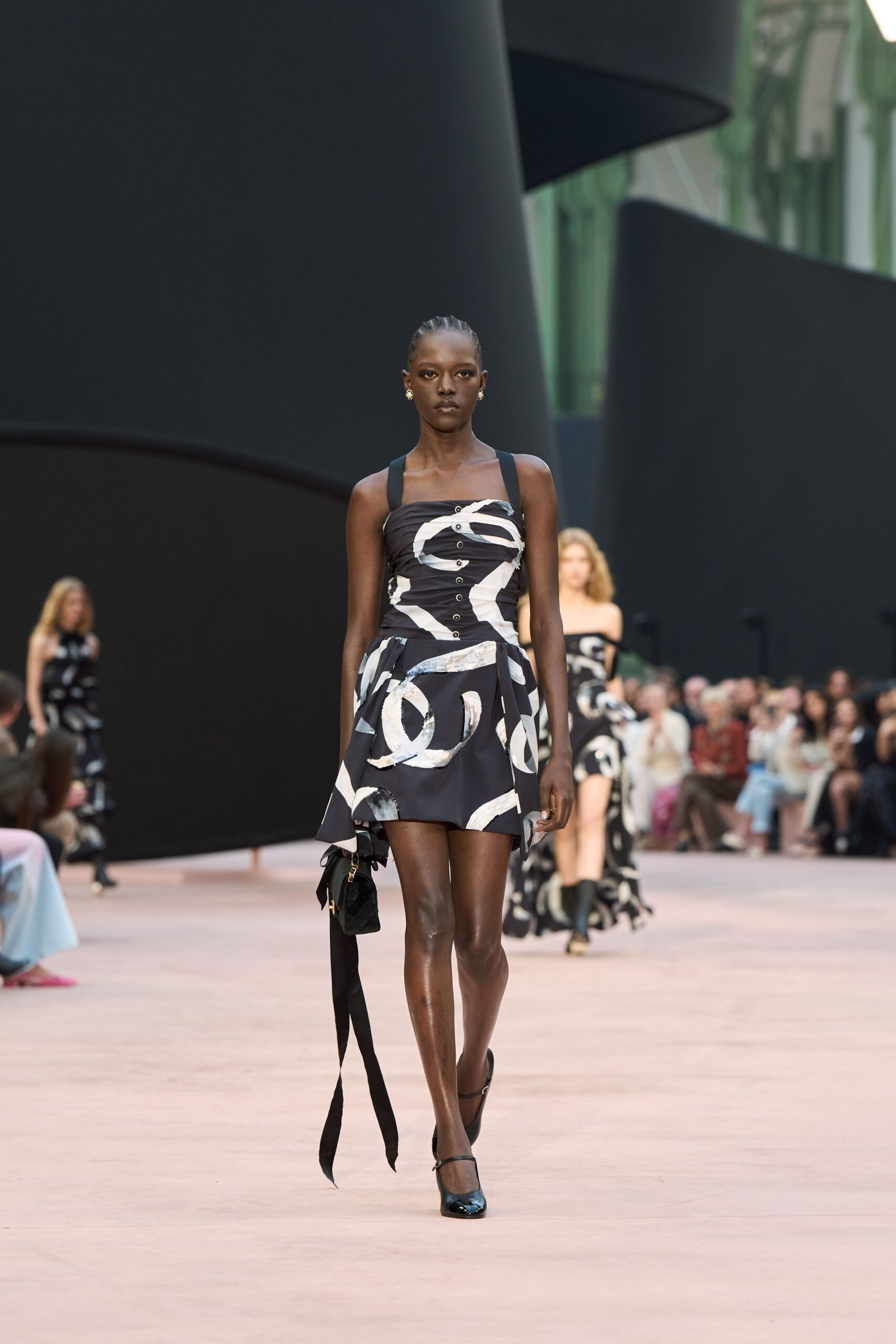 Chanel Fall 2025 Ready-to-Wear Look 46