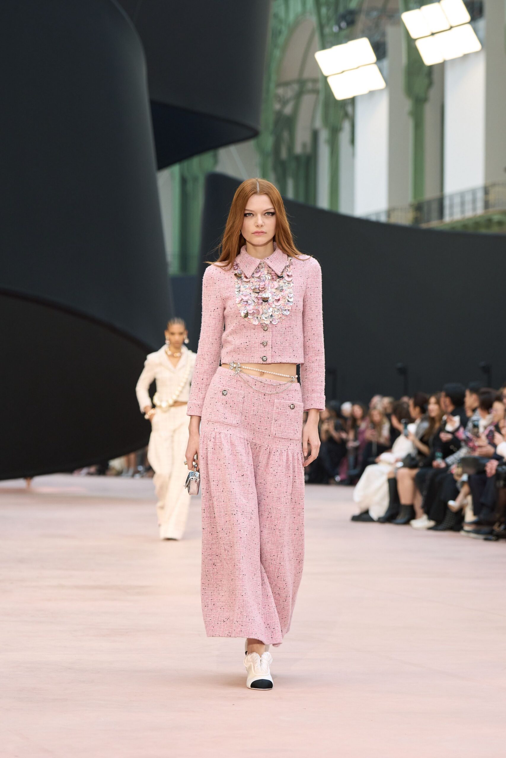 Chanel Fall 2025 Ready-to-Wear Look 54