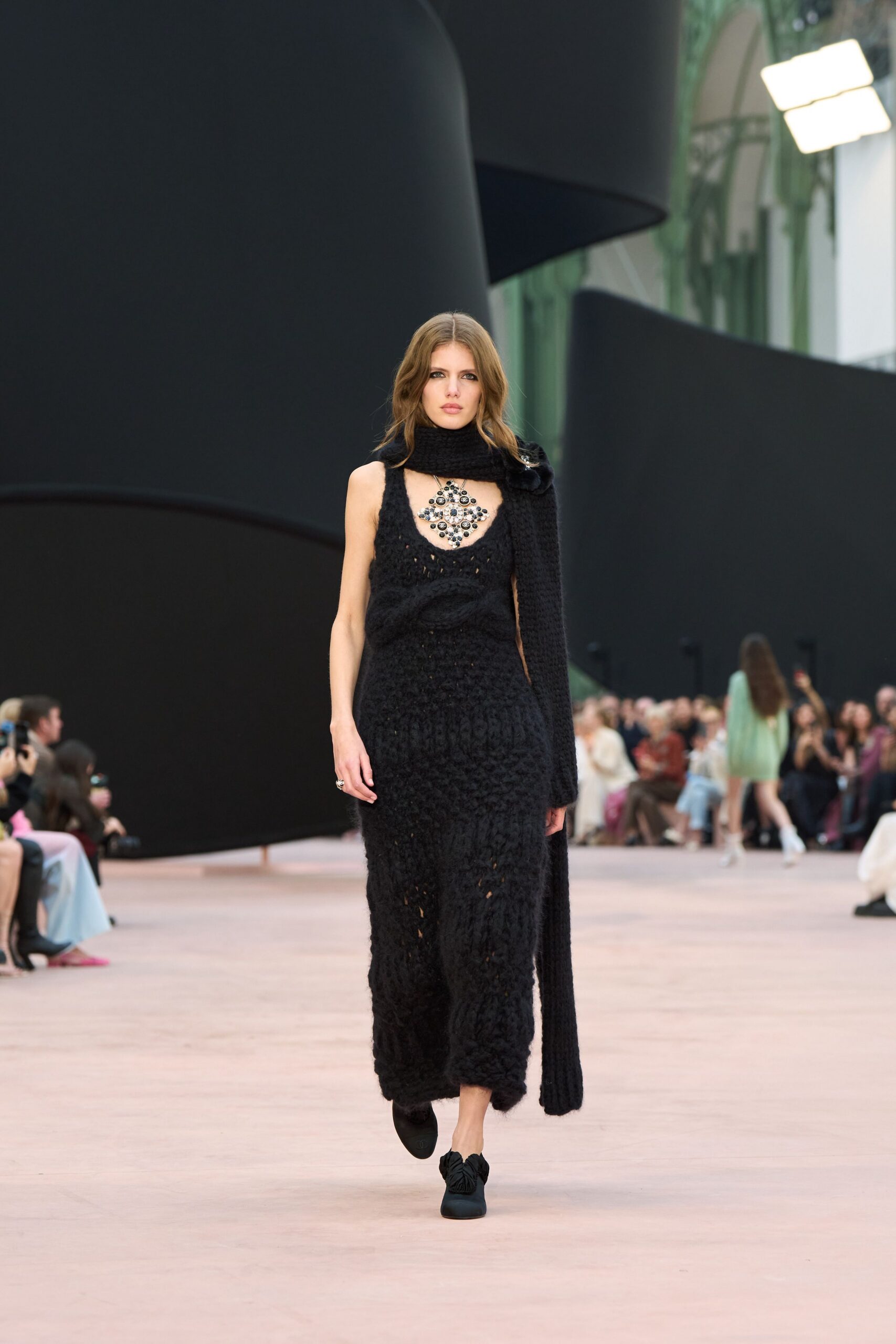 black wool sleeveless v-neck fitted embellished midi dress