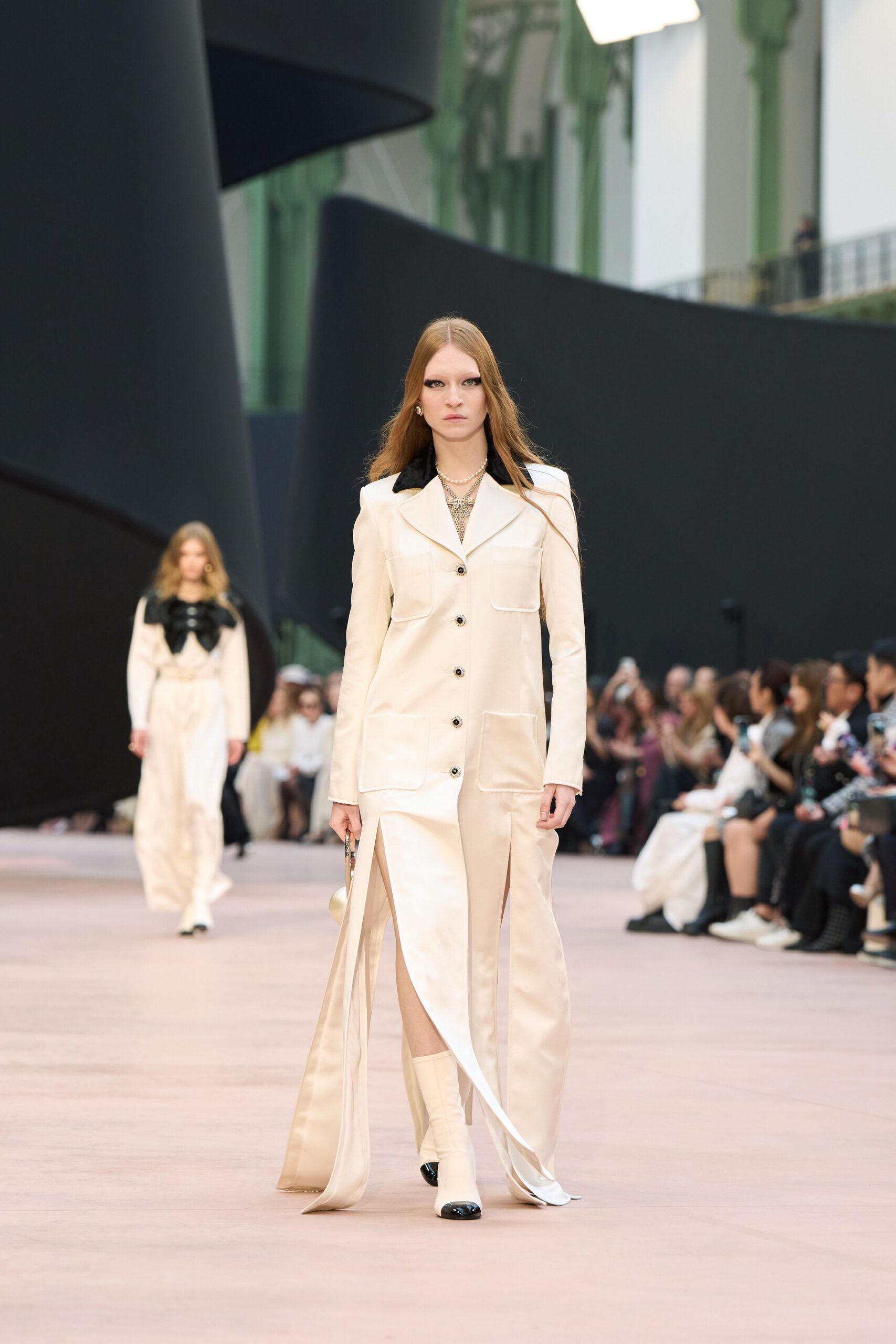 white silk long-sleeve collared tailored buttoned suit