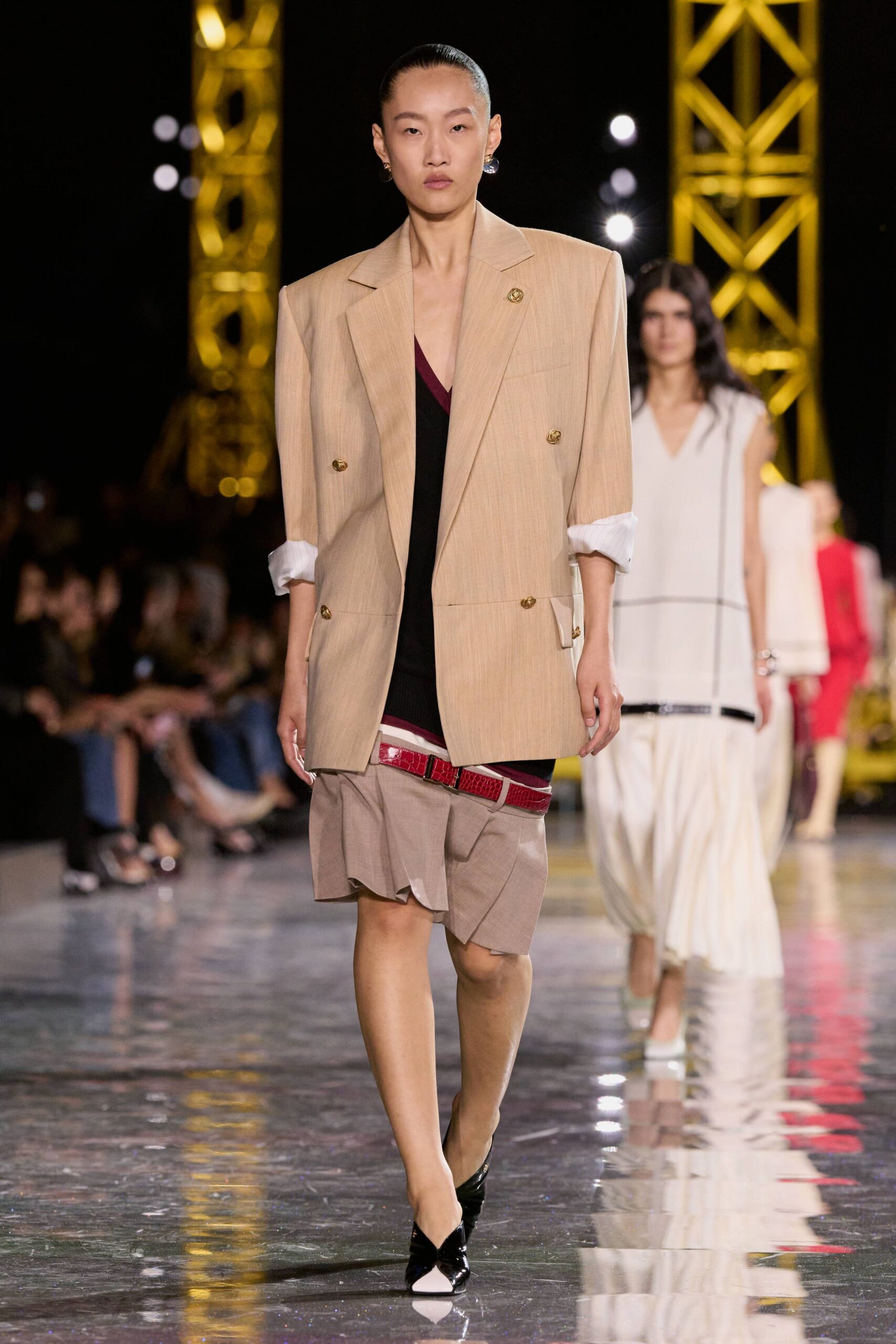beige cotton long-sleeve collared oversized buttoned blazer