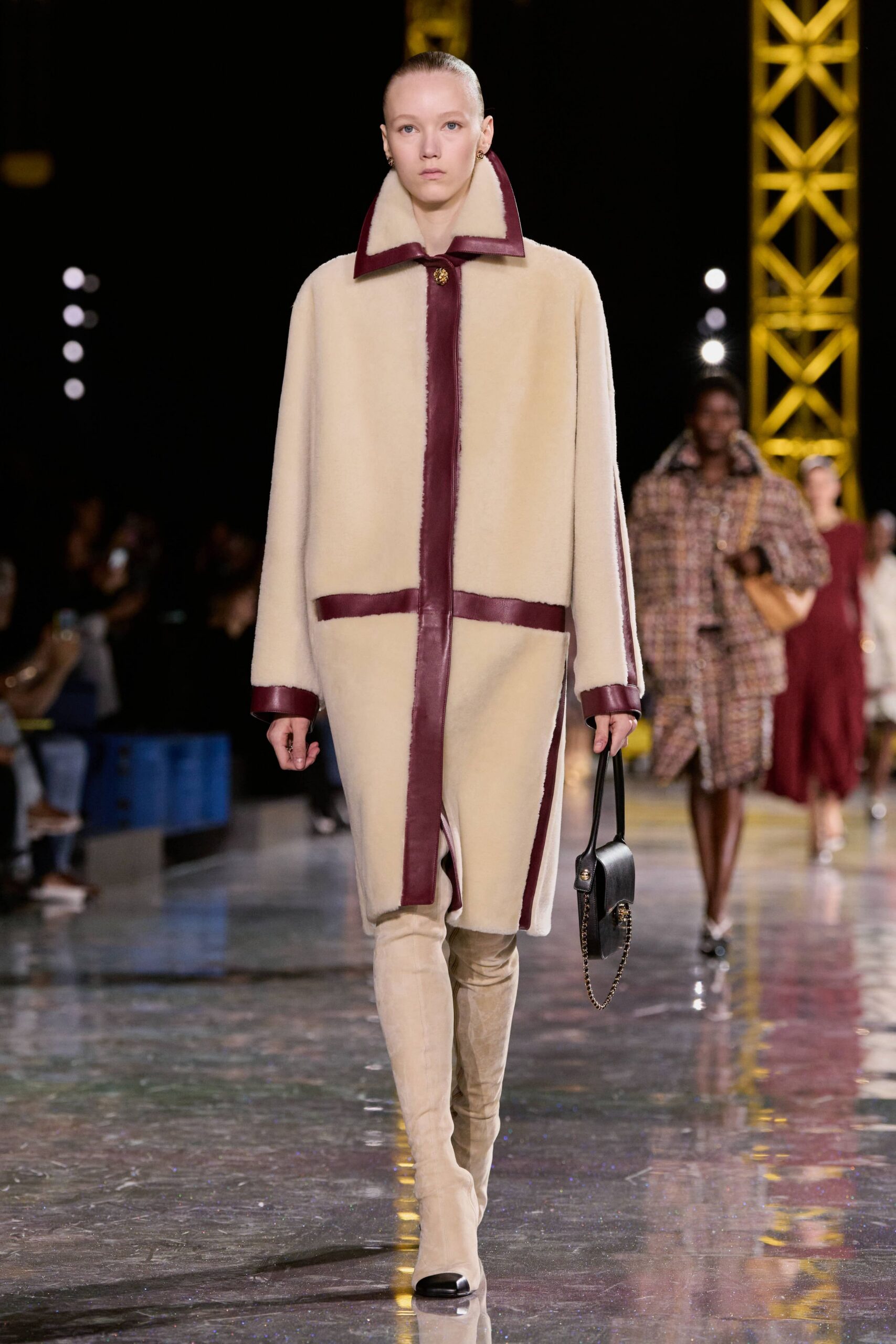 beige wool long-sleeve collared relaxed buttoned color-blocked coat