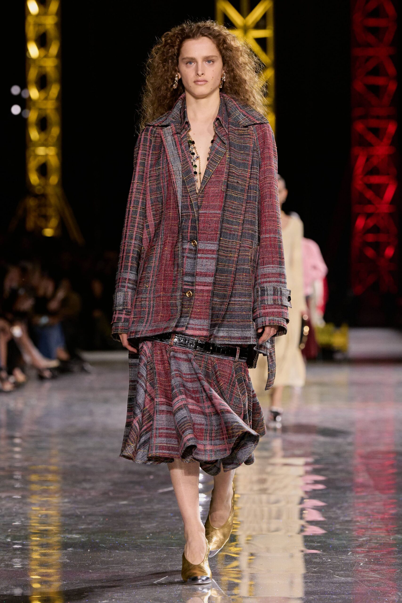 red wool long-sleeve collared relaxed checked jacket