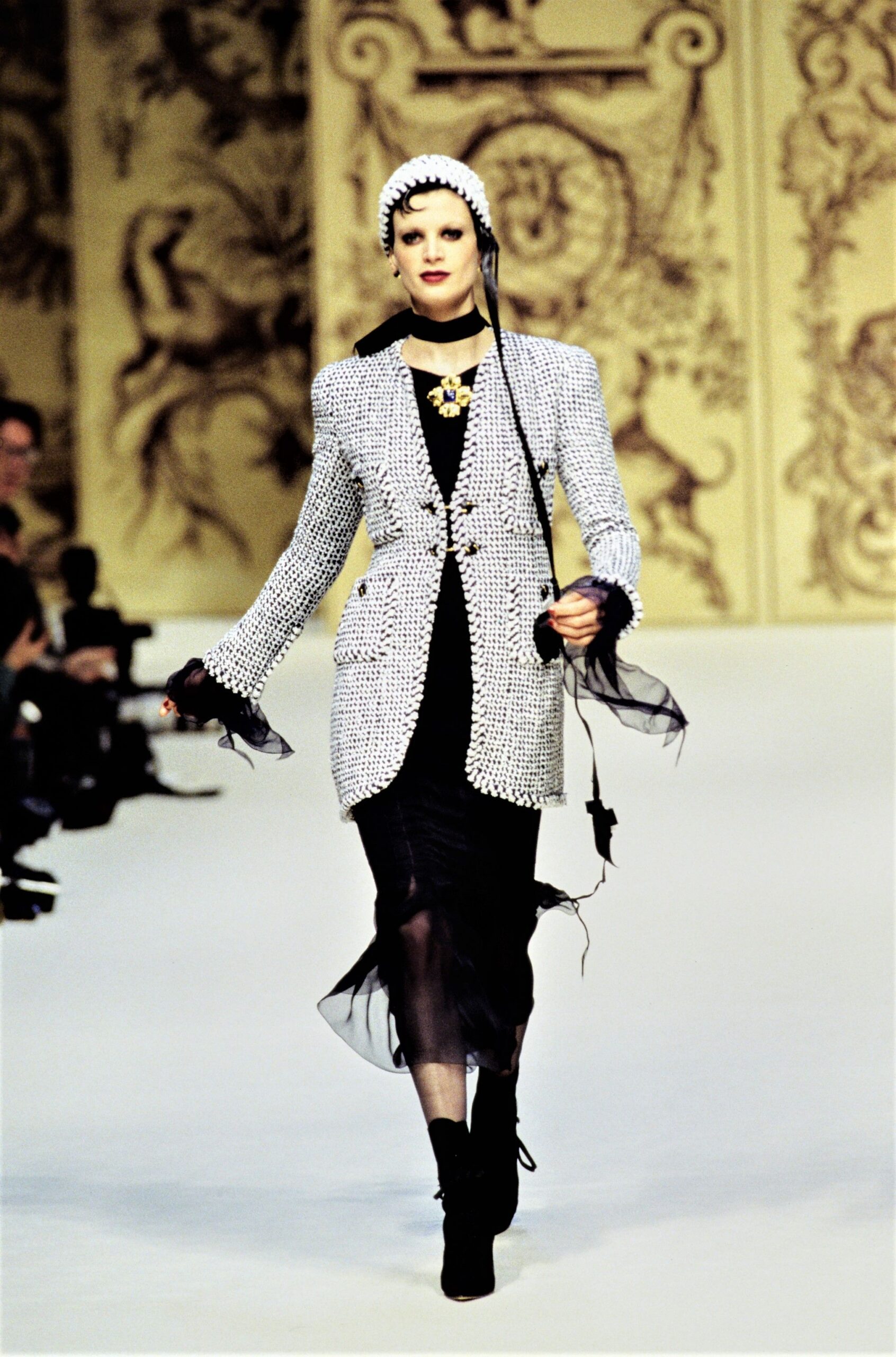 Chanel Spring 1993 Couture Look 16
