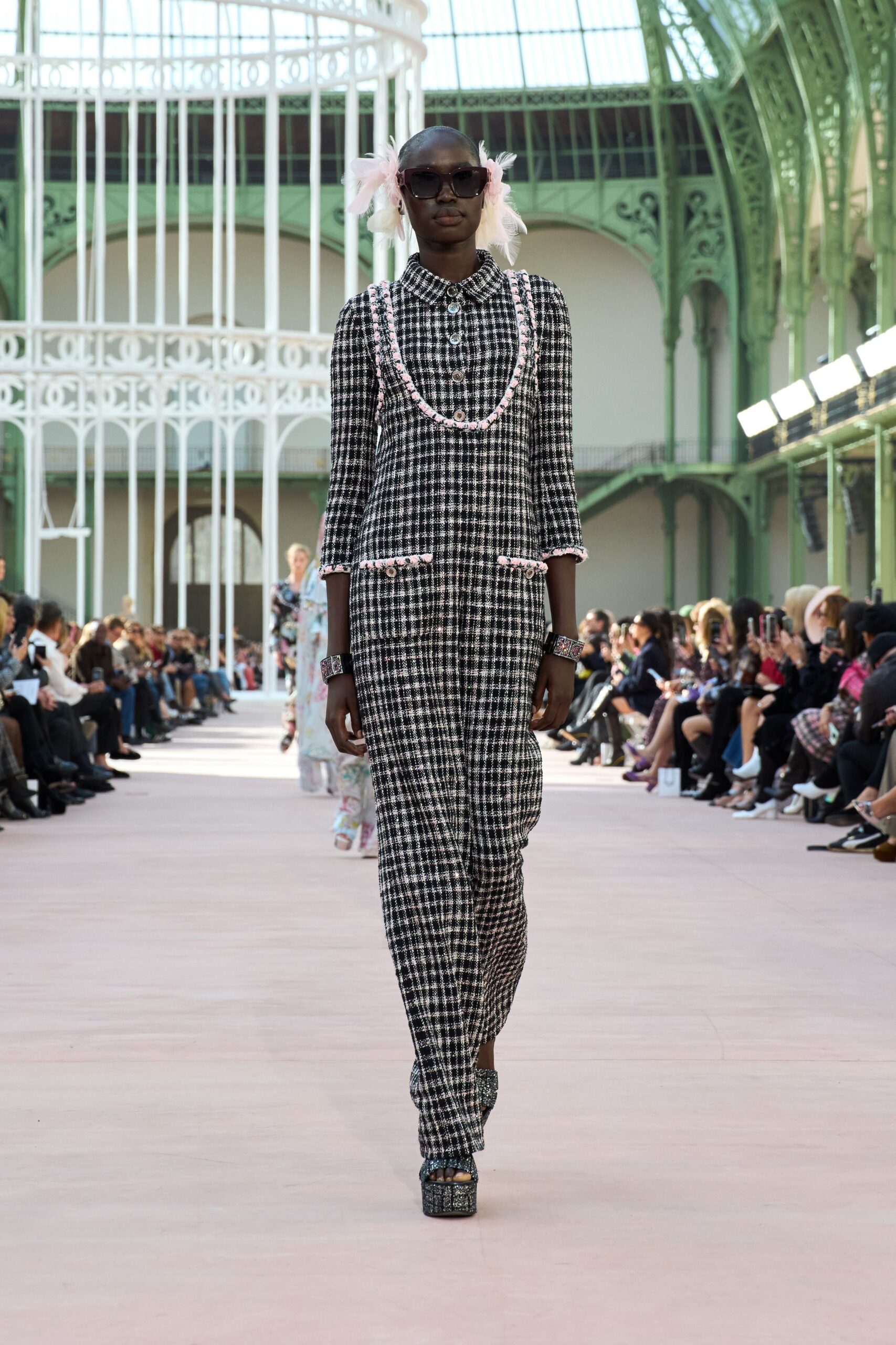 Chanel Spring 2025 Ready-to-Wear Look 50