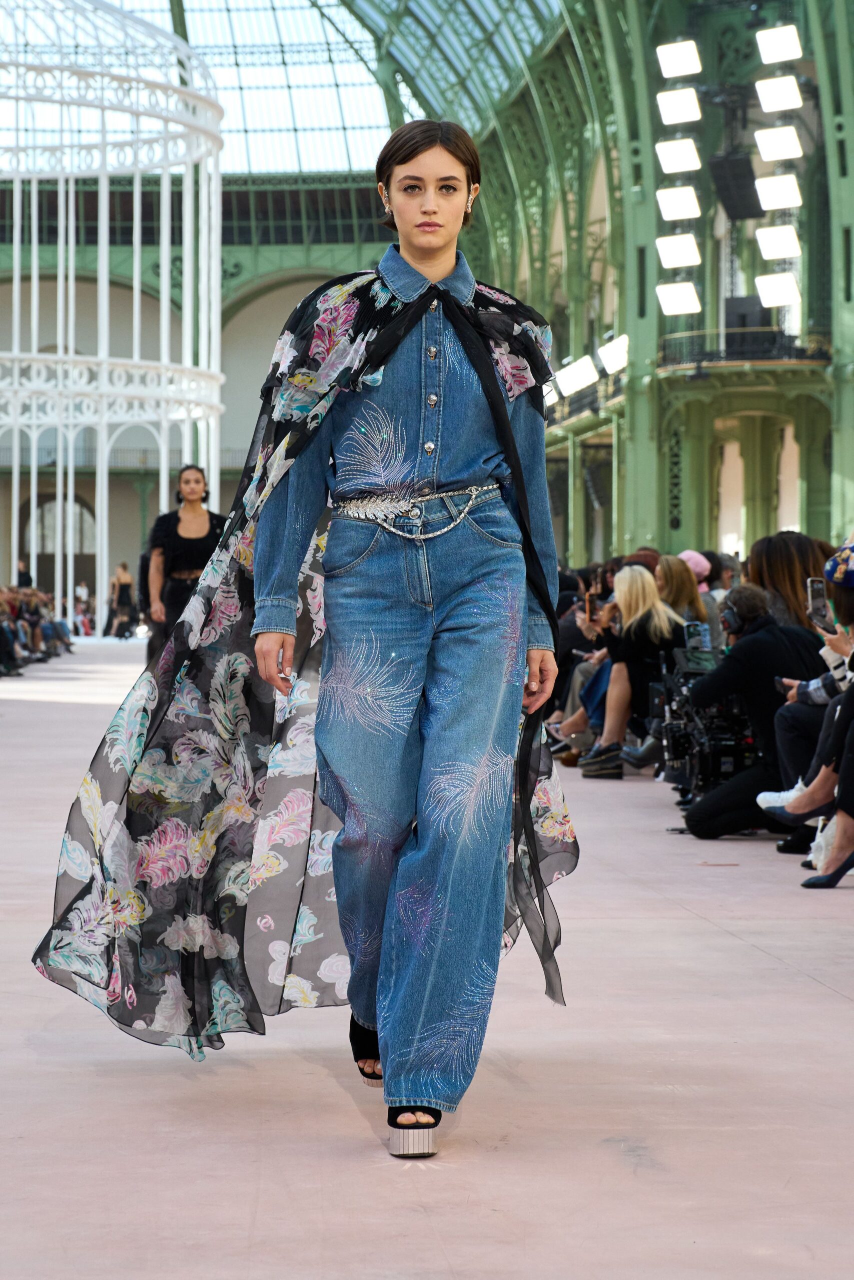 blue denim relaxed wide-leg embroidered pants