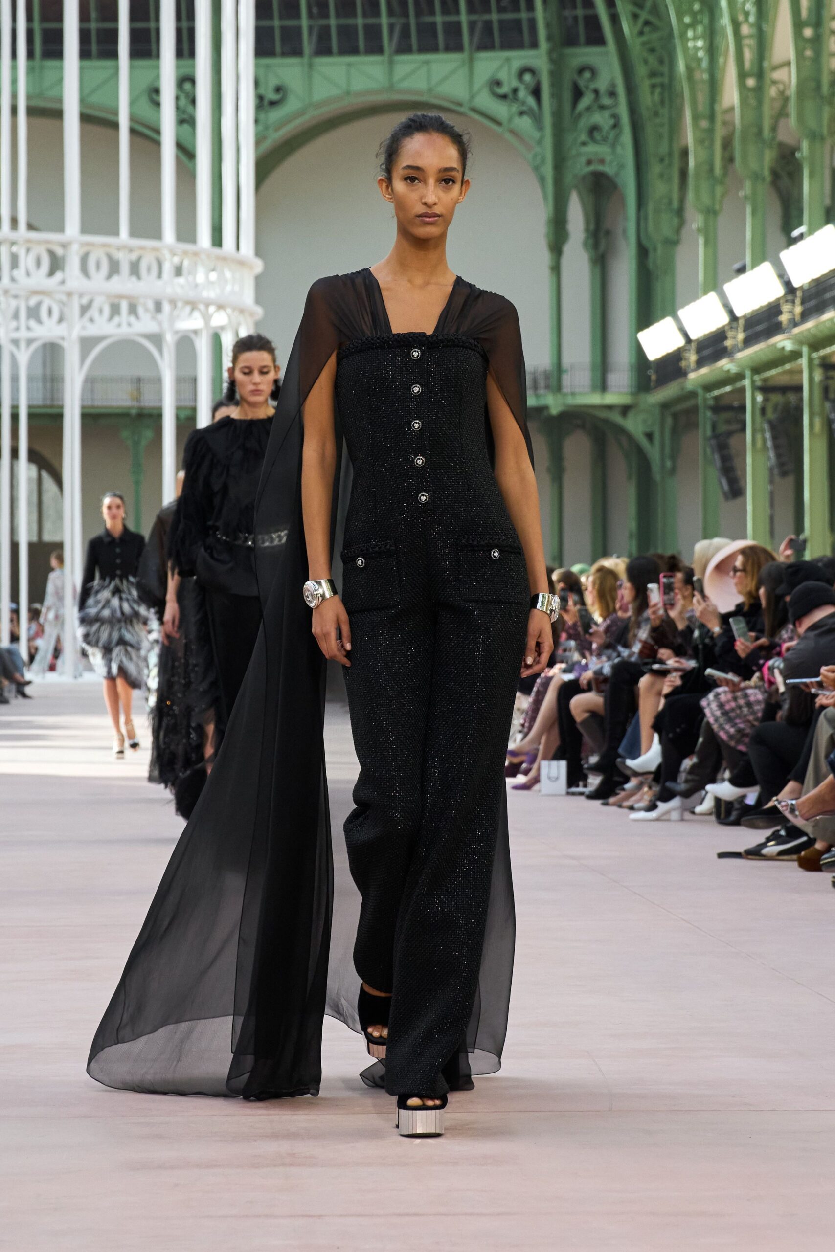 Chanel Spring 2025 Ready-to-Wear Look 63