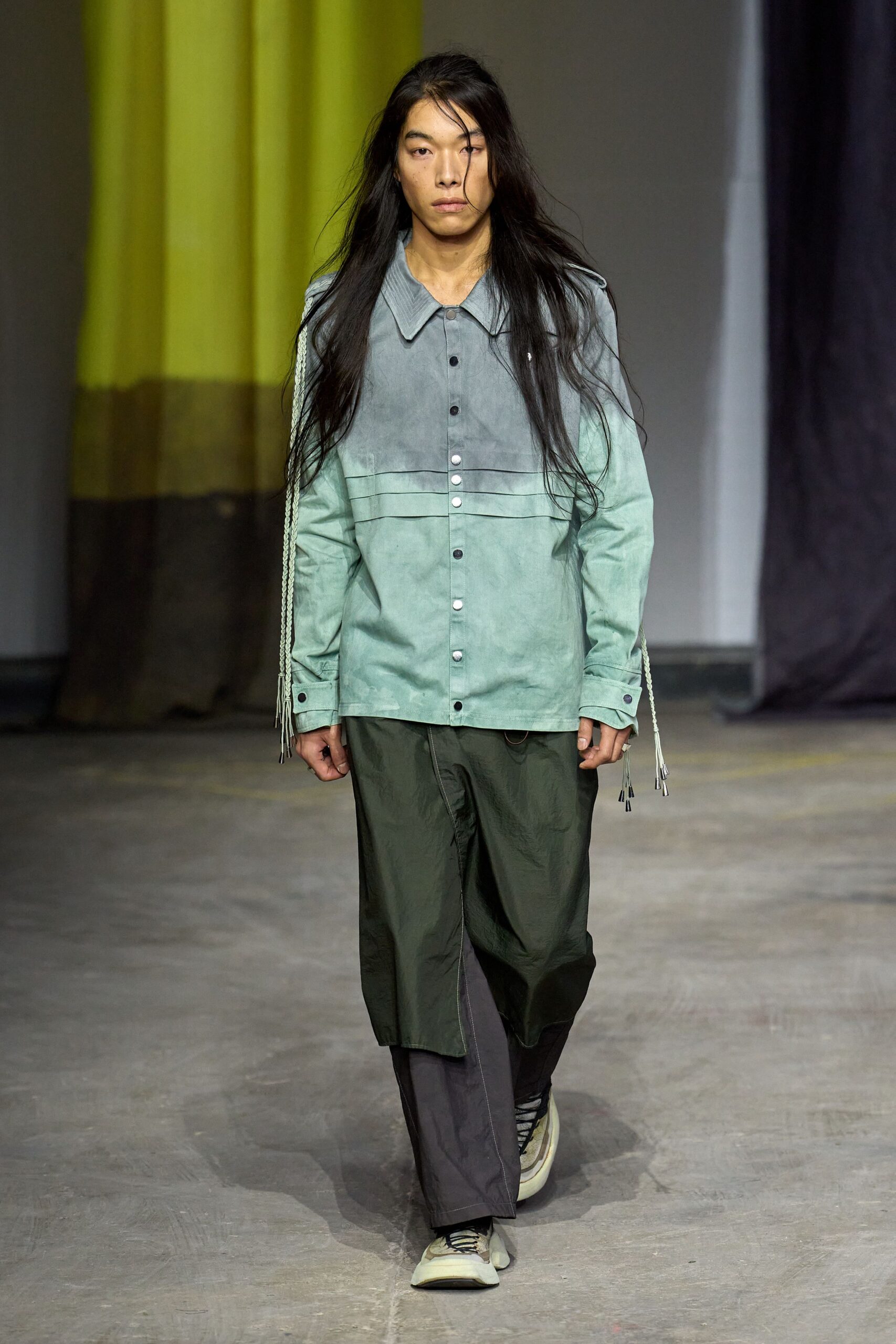 green cotton long-sleeve collared relaxed buttoned fringed jacket