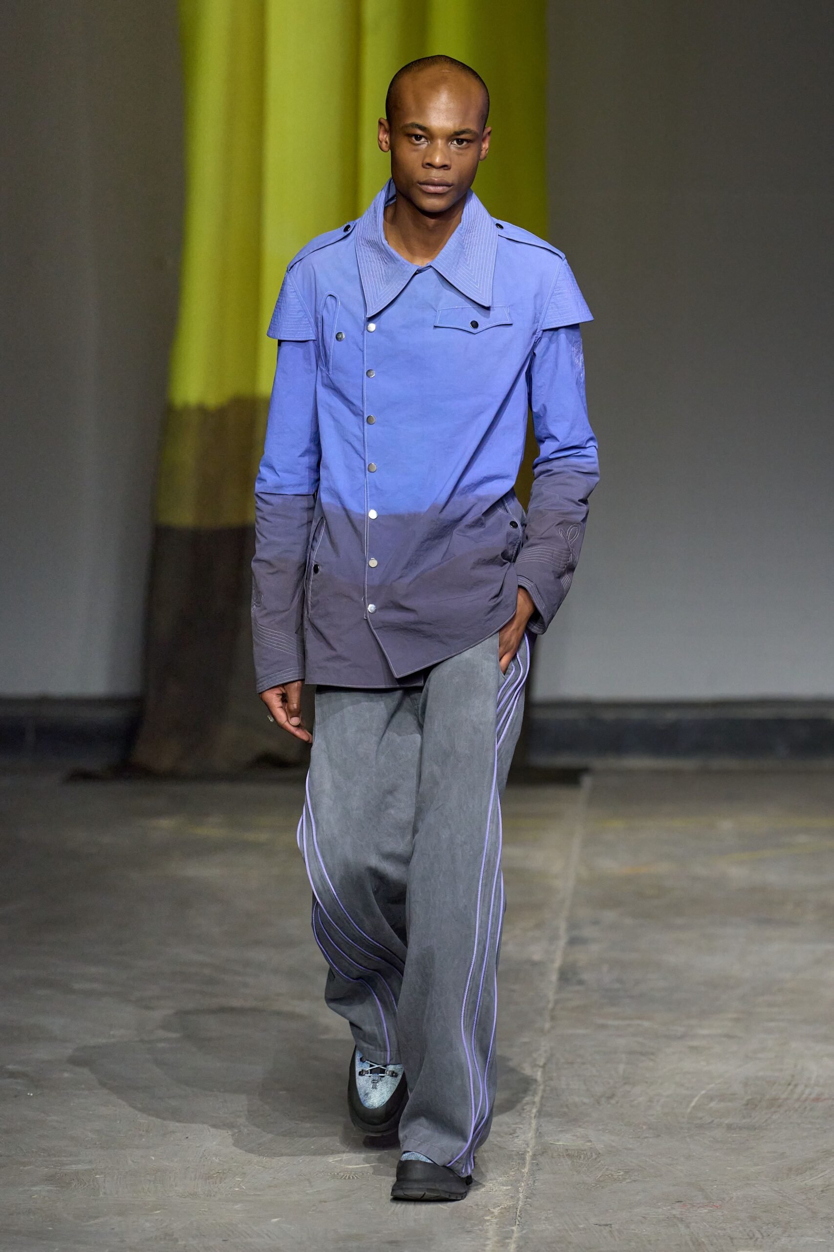 blue cotton long-sleeve collared relaxed color-blocked shirt