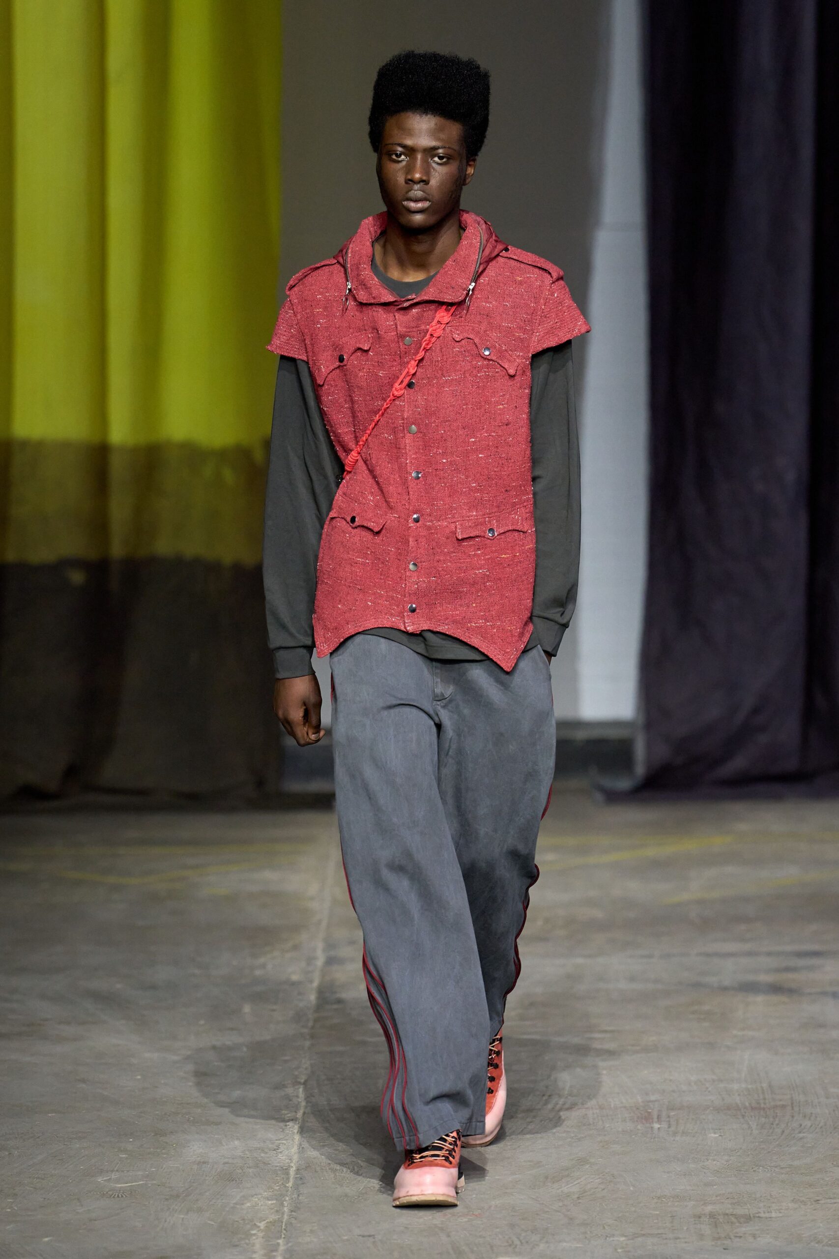 red cotton short-sleeve collared relaxed buttoned top
